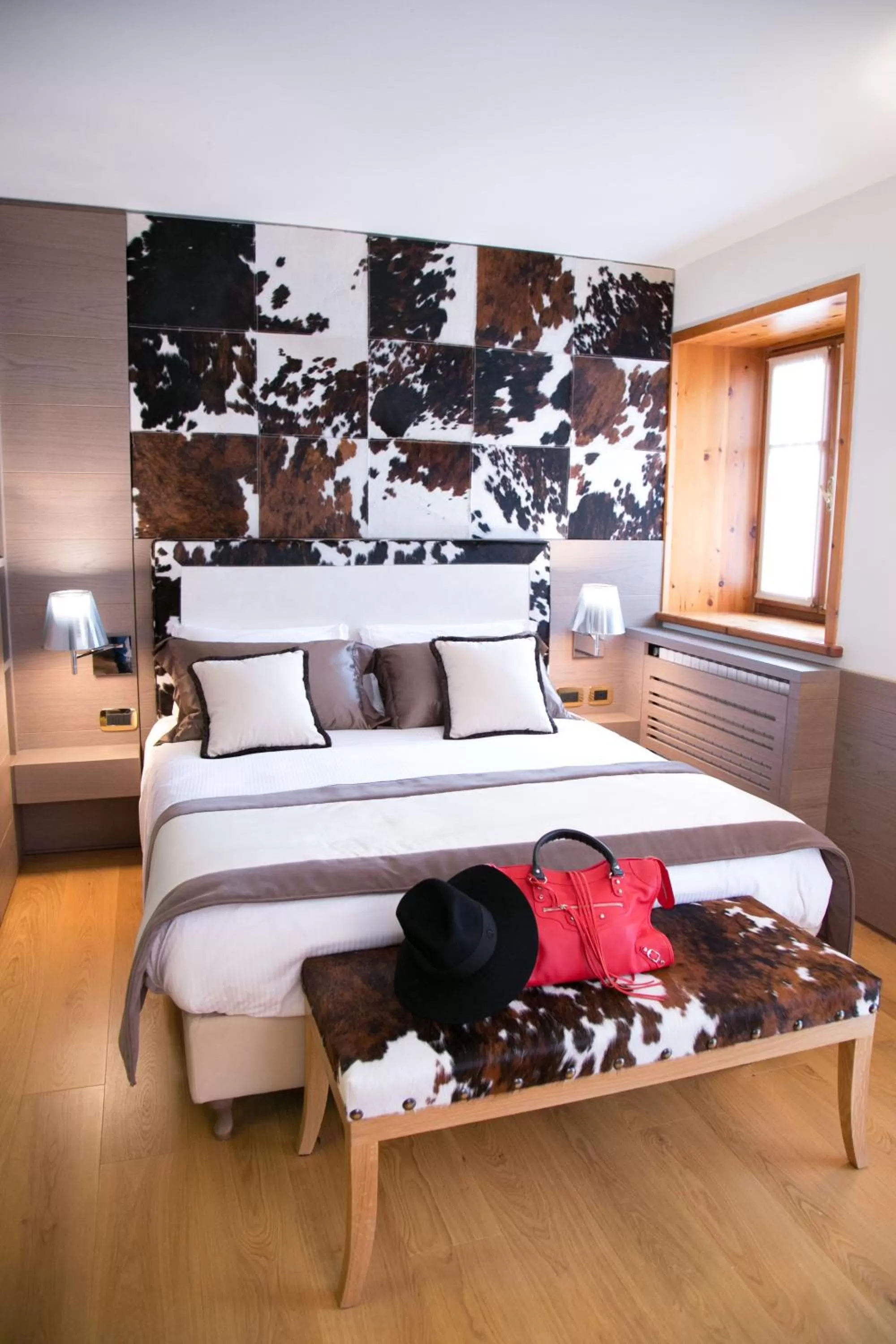 Day, Bed in Ambra Cortina Luxury&Fashion Hotel
