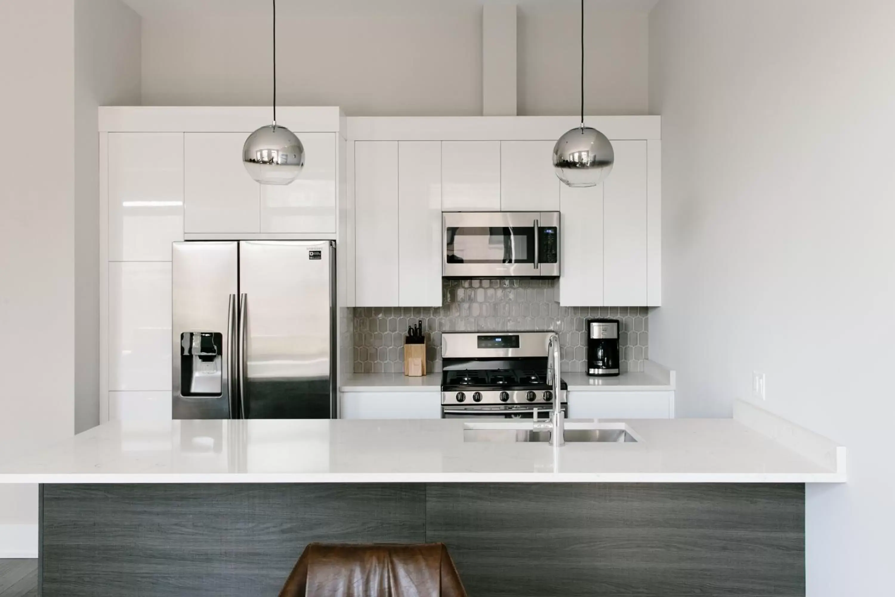 Three-Bedroom Apartment in Sonder by Marriott Bonvoy Greektown Apartments Three-Bedroom Apartment in Sonder by Marriott Bonvoy Greektown Apartments