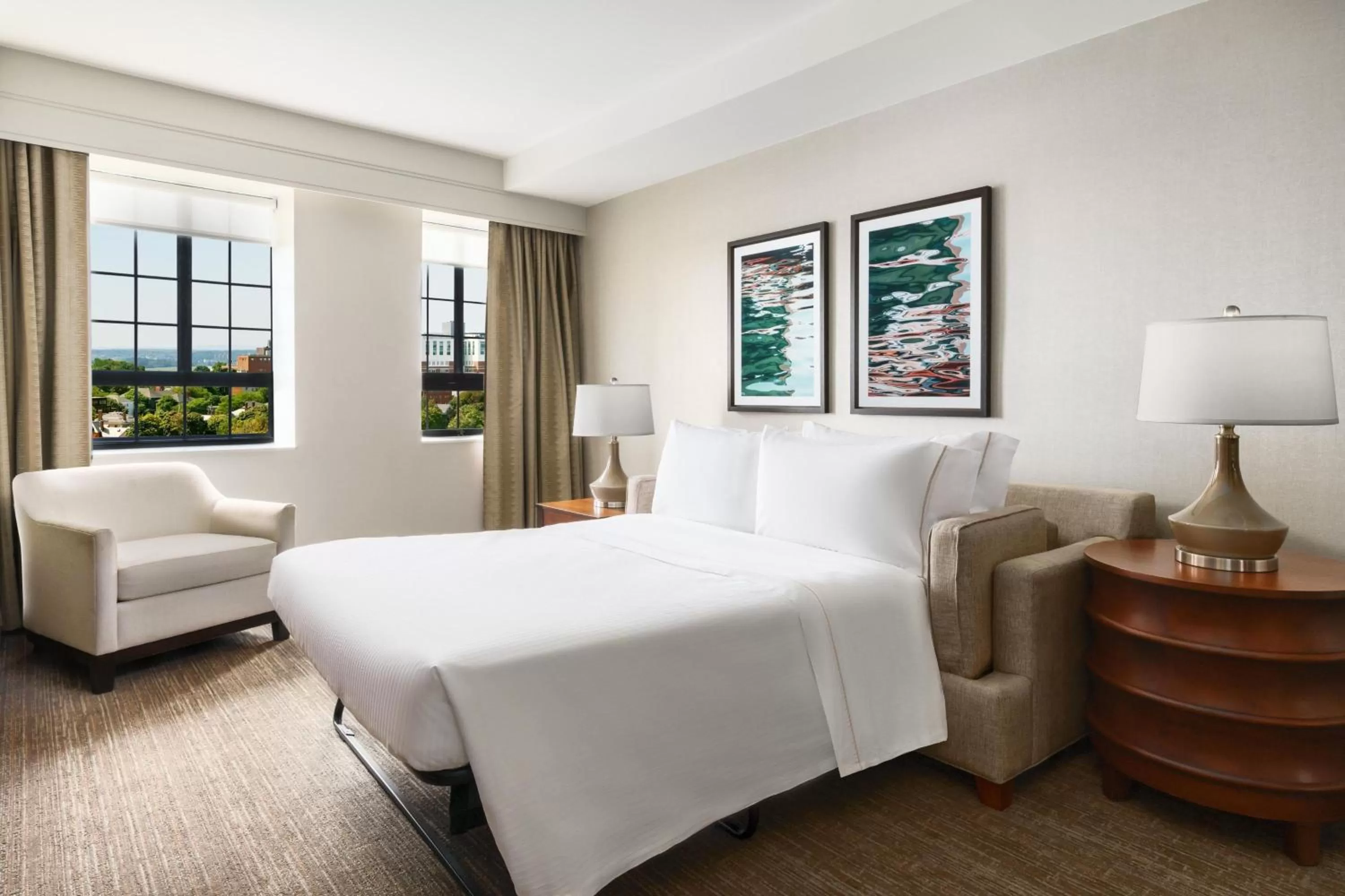 Photo of the whole room, Bed in The Westin Portland Harborview