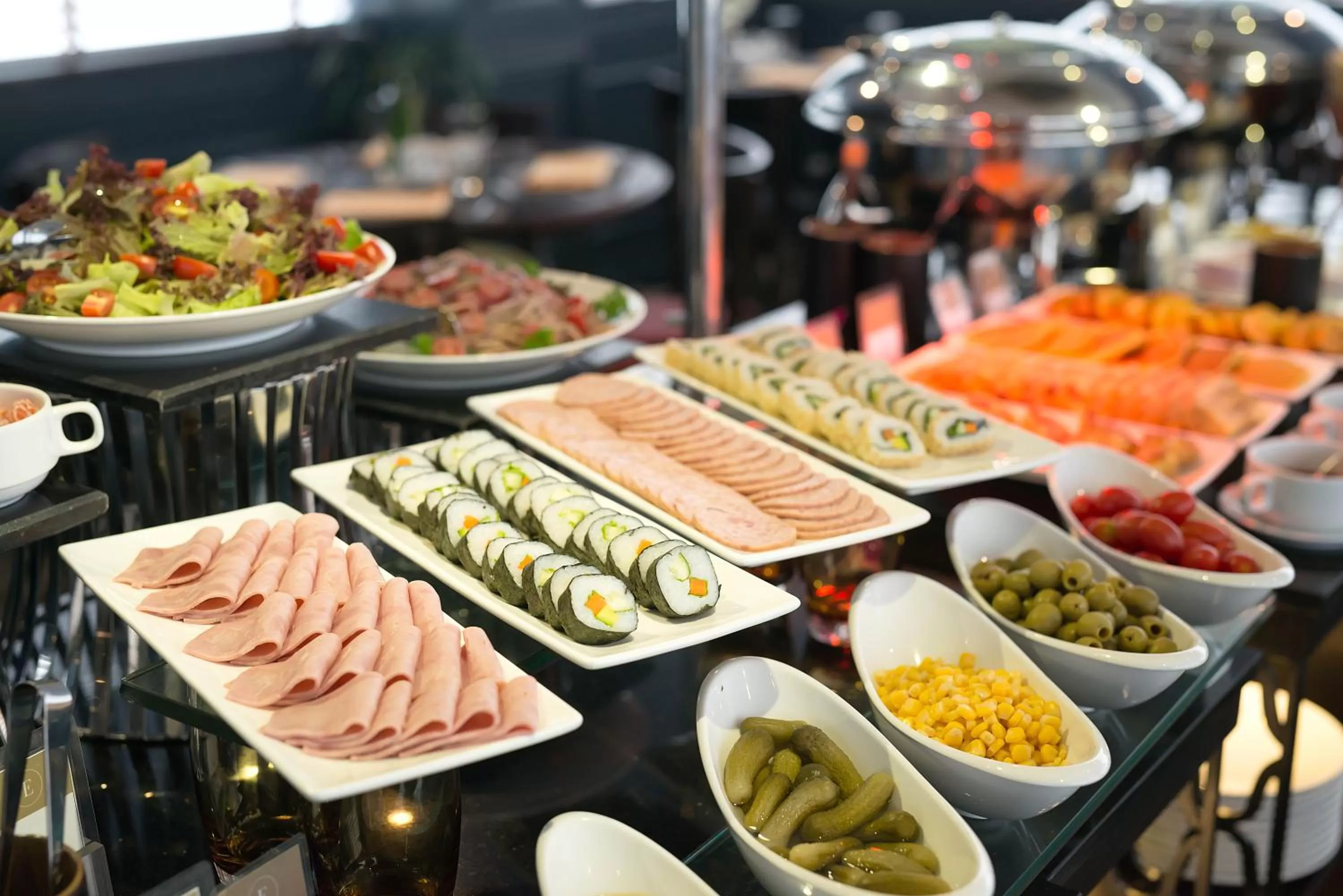 Restaurant/places to eat in La Nueva Boutique Hotel Hanoi & Spa