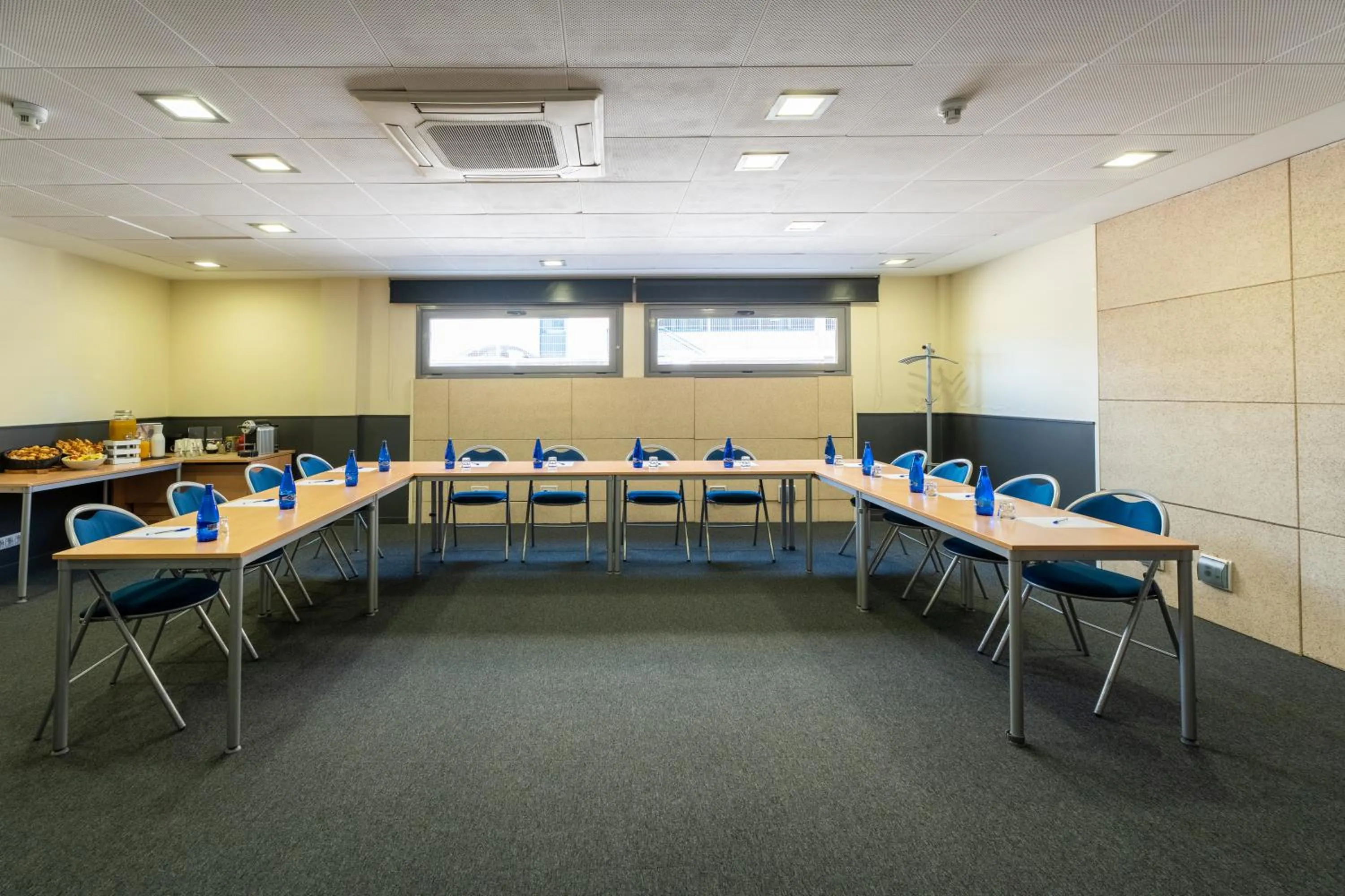 Meeting/conference room in Ibis Madrid Alcobendas
