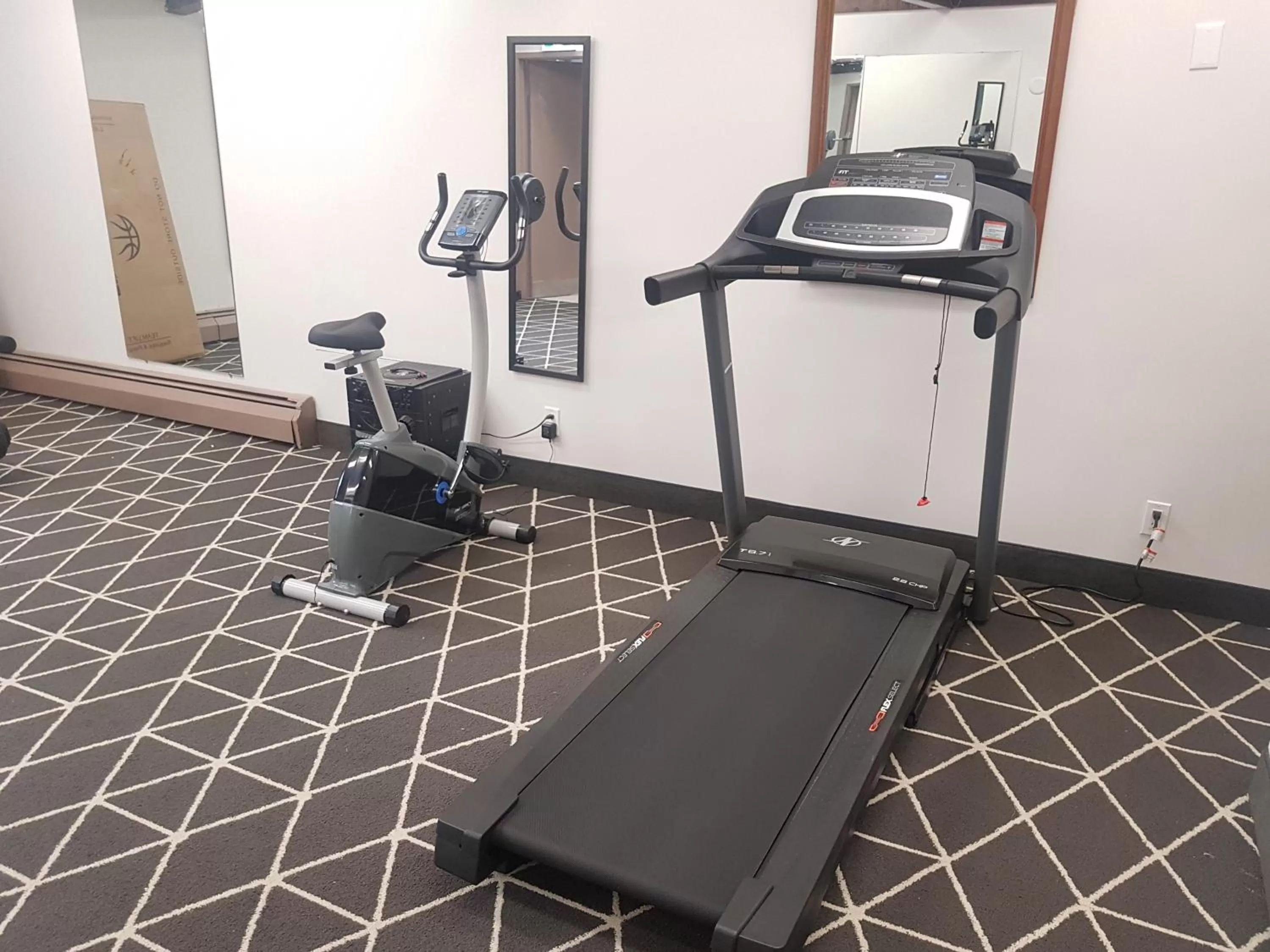 Fitness centre/facilities in King Hotel