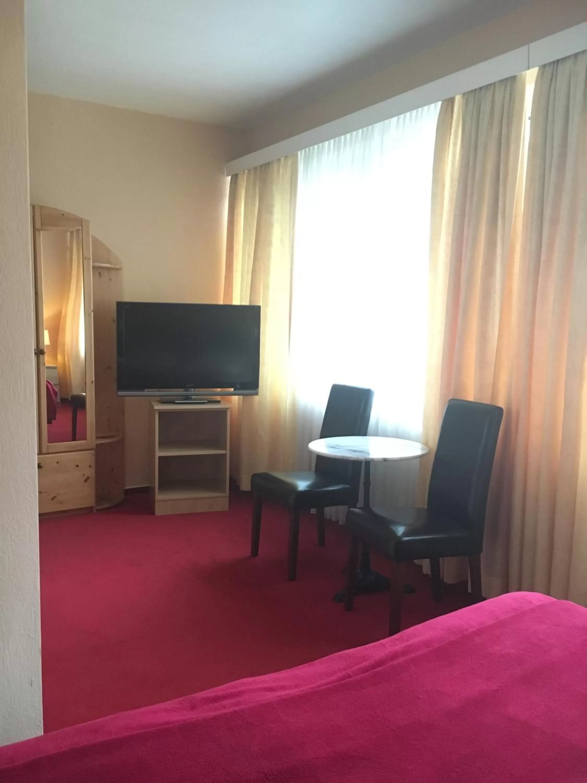 Decorative detail, Bed in Hotel Imperial