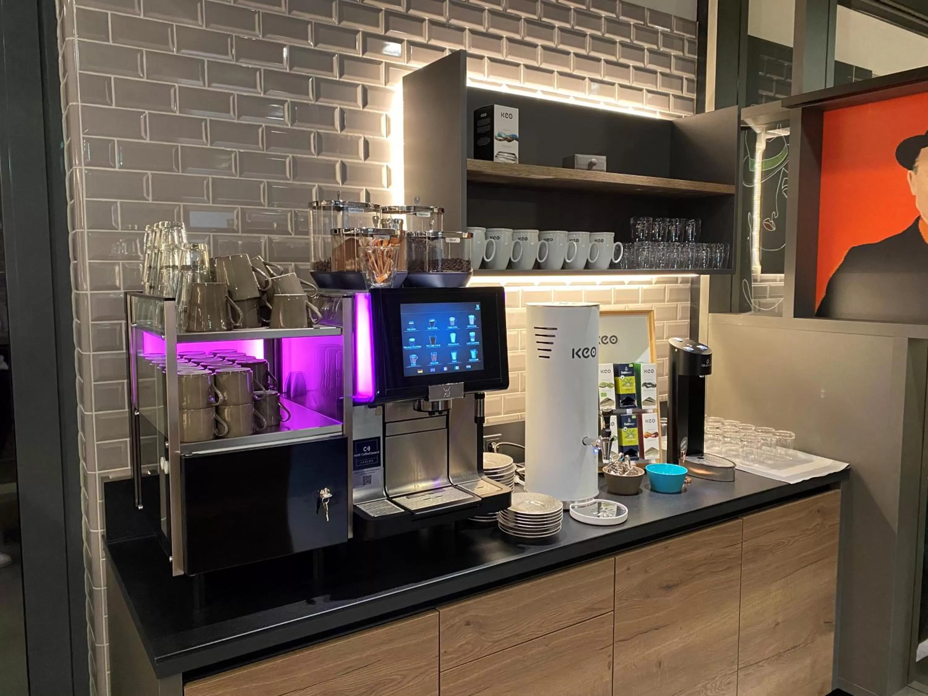 Breakfast in Emils Hotel