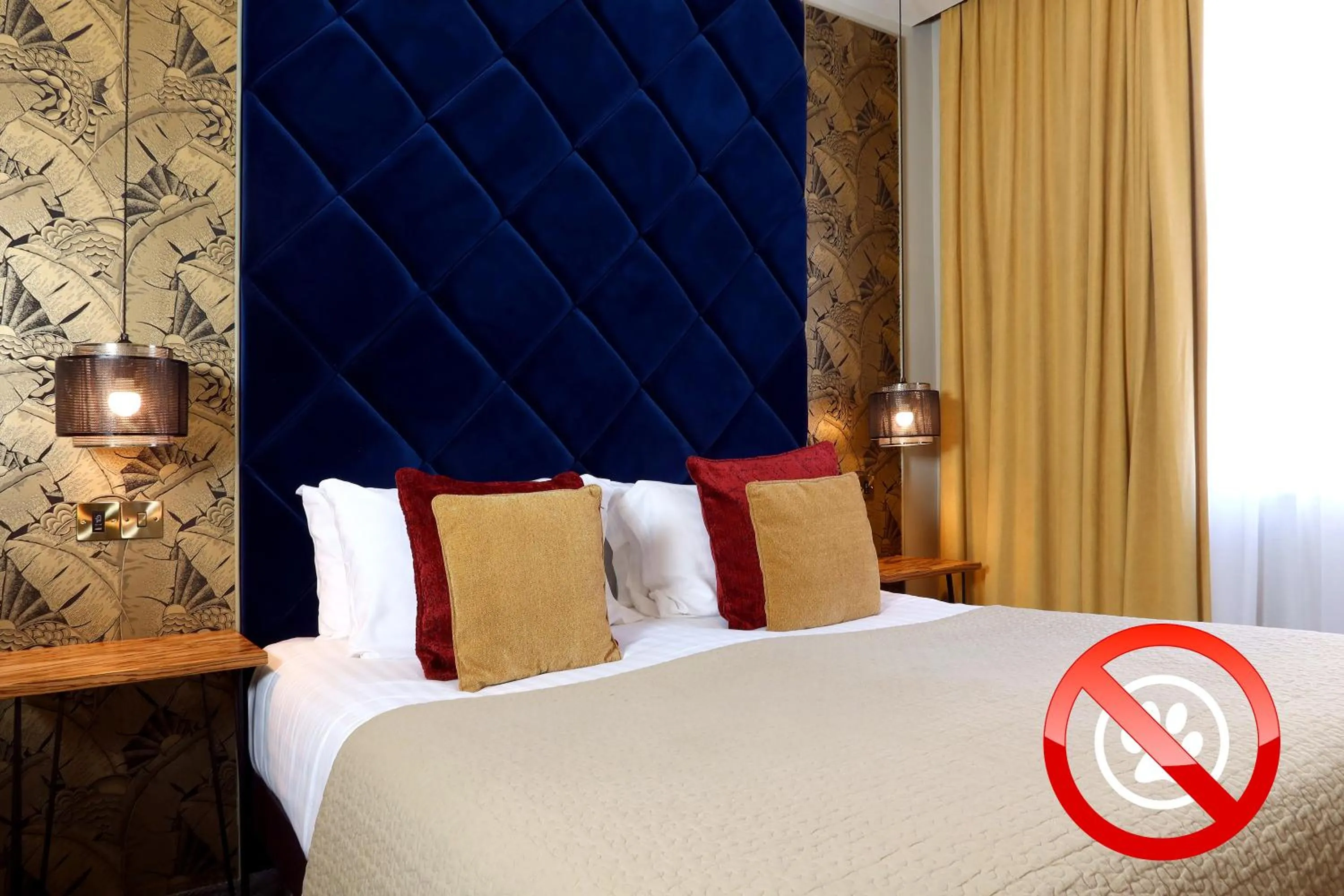 Bed in The Southern Belle