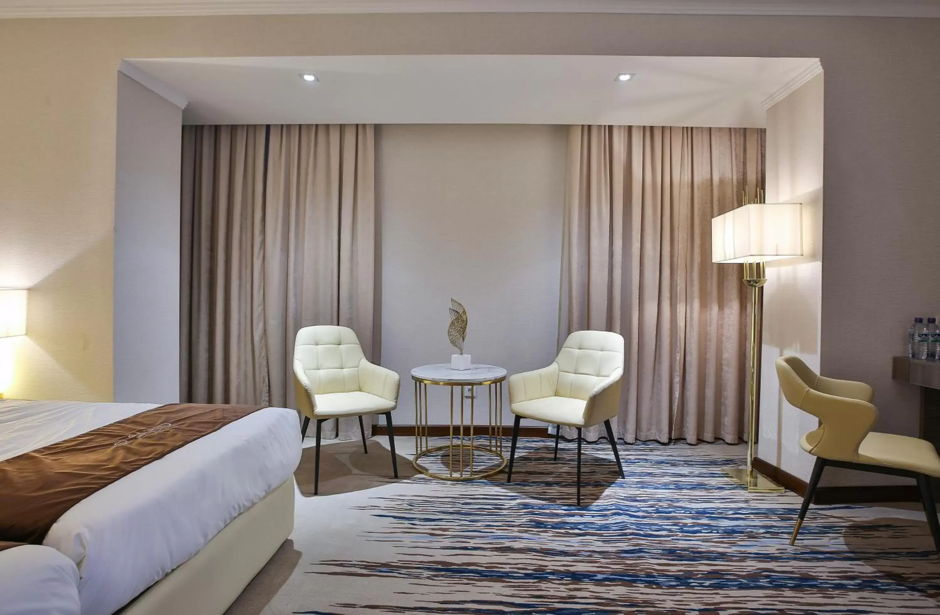 Deluxe Twin Room in Sahid Zarafshon Deluxe Twin Room in Sahid Zarafshon