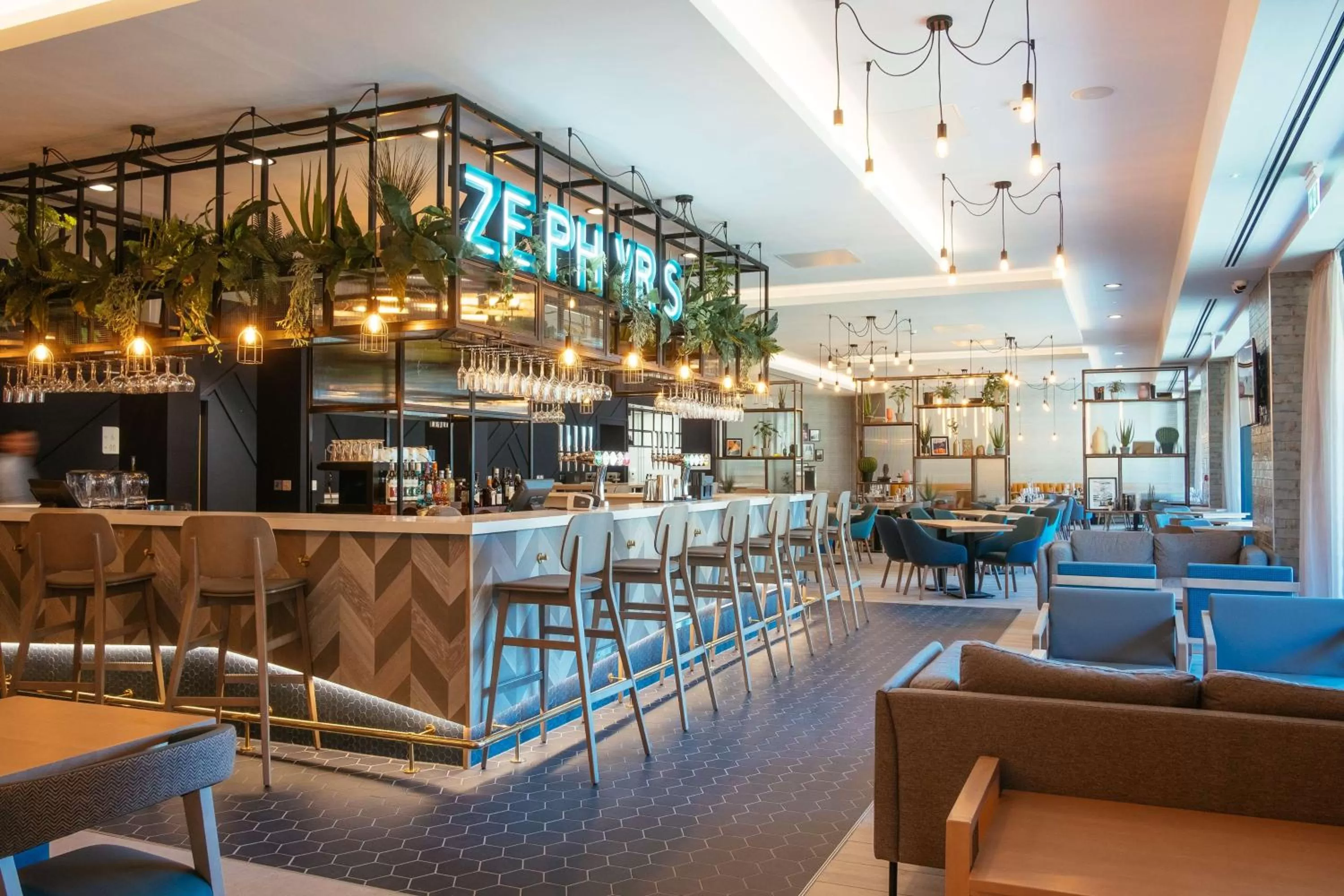 Restaurant/places to eat in Hilton Garden Inn Snowdonia