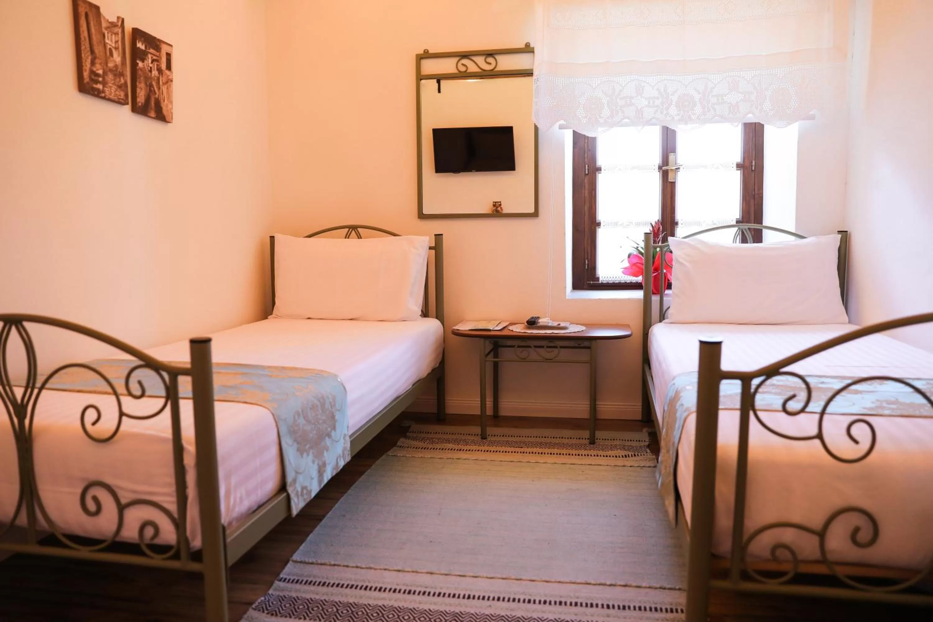 Photo of the whole room, Bed in Vila 4 Bed&Breakfast