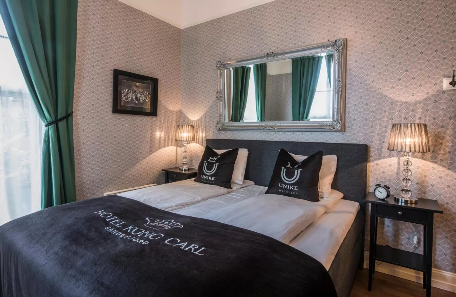 Bed in Hotel Kong Carl - Unike Hoteller