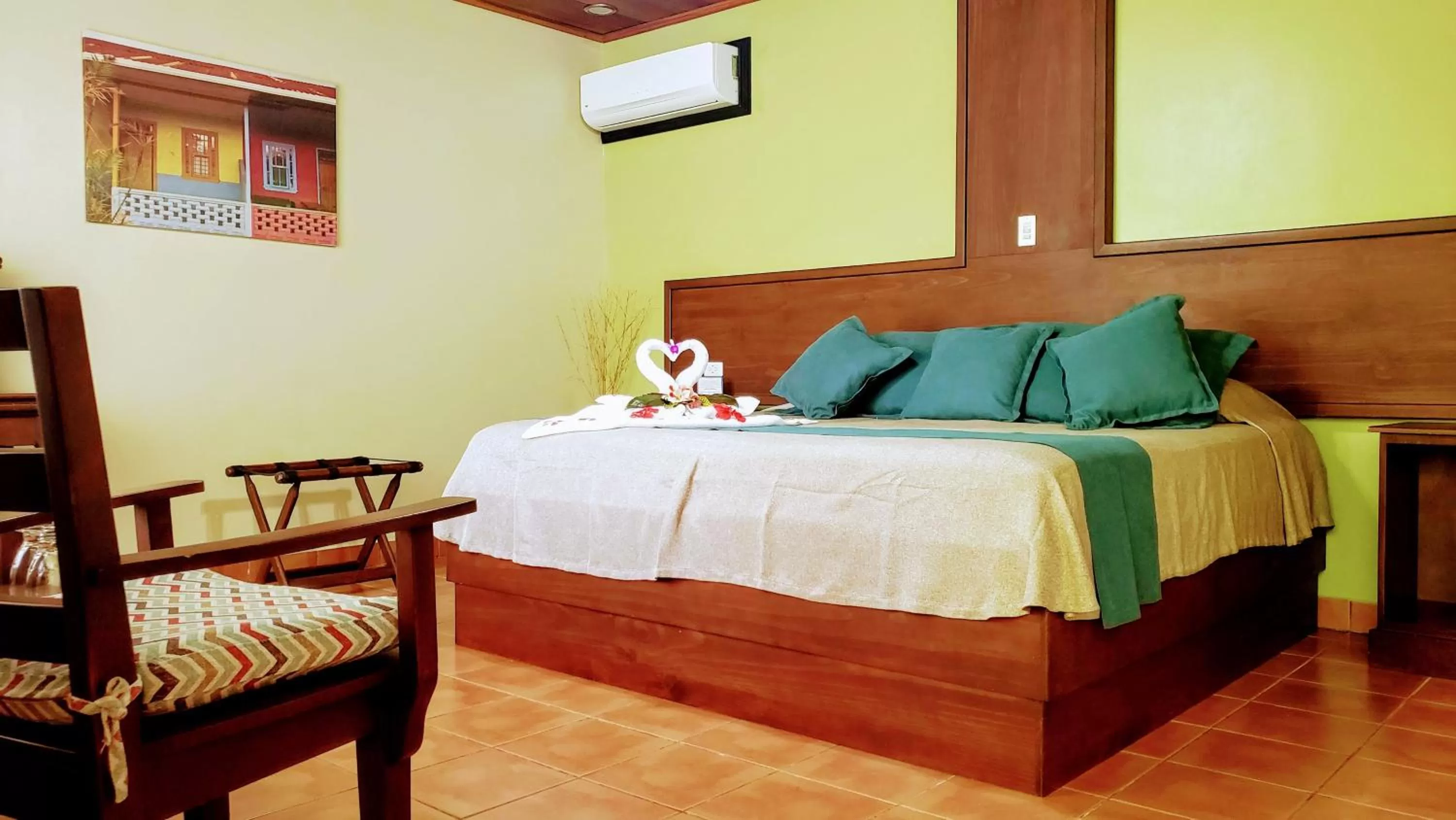 Bed in Volcano Lodge, Hotel & Thermal Experience