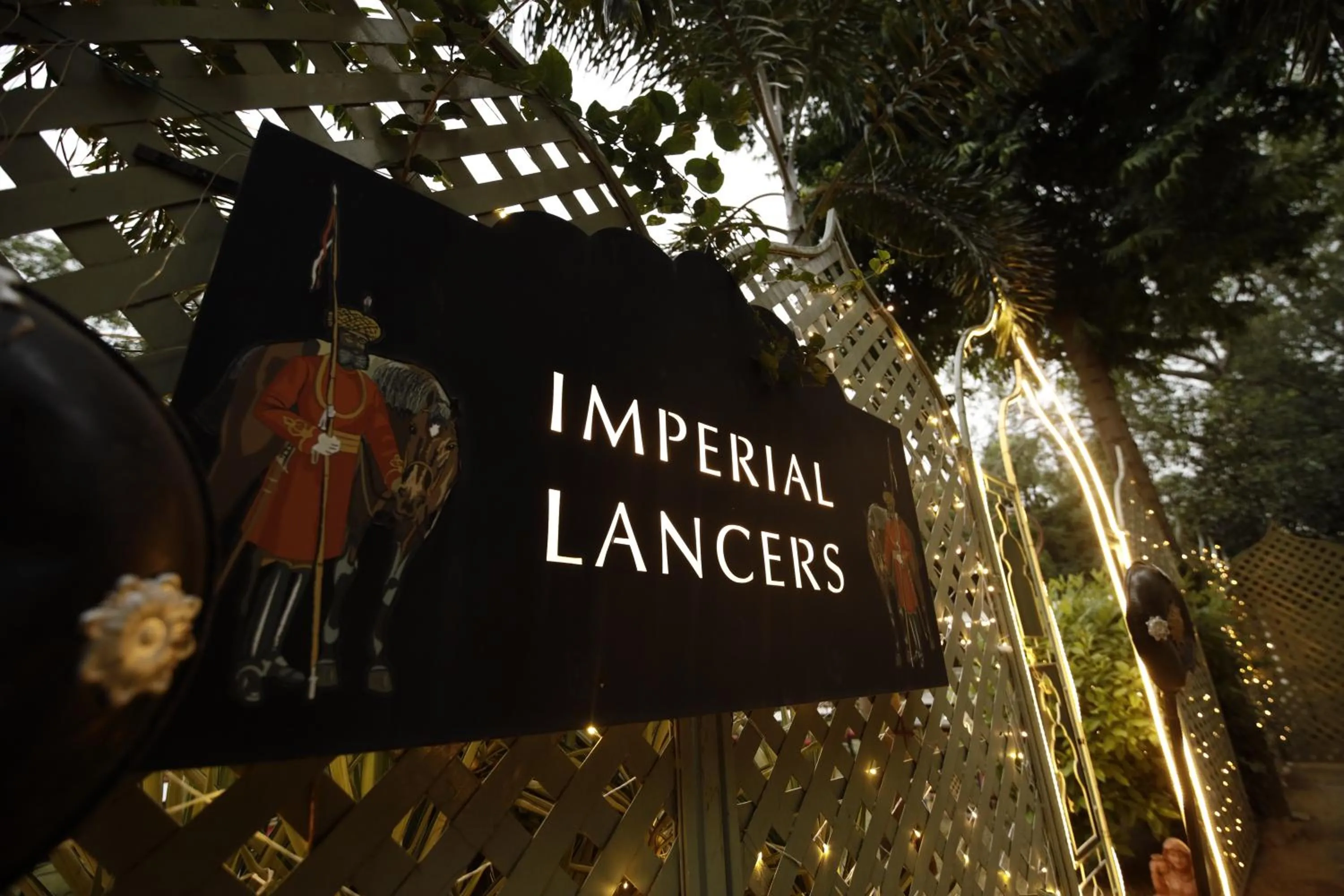 Restaurant/places to eat in Hotel Narain Niwas Palace