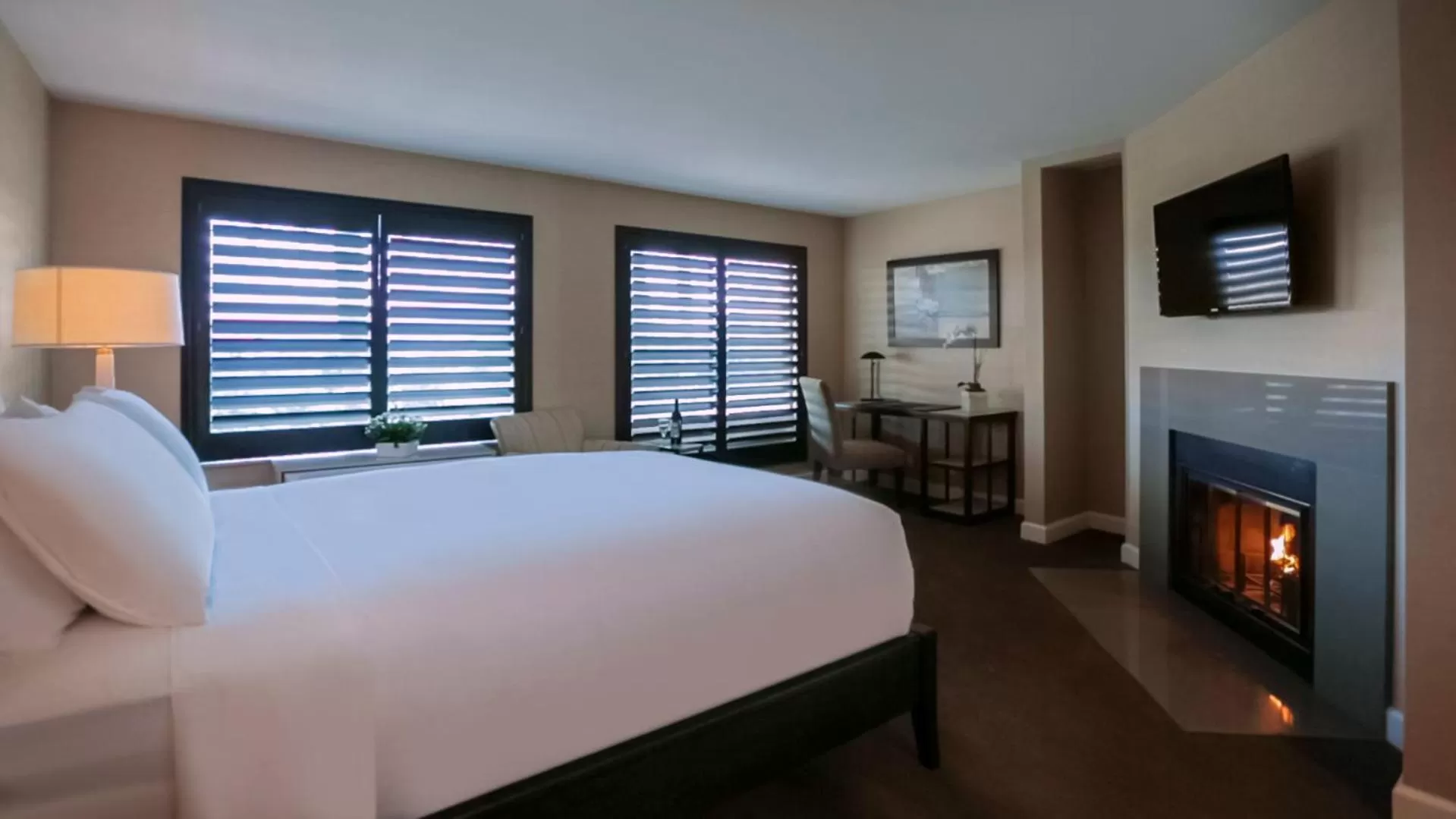 Bed in Cupertino Hotel