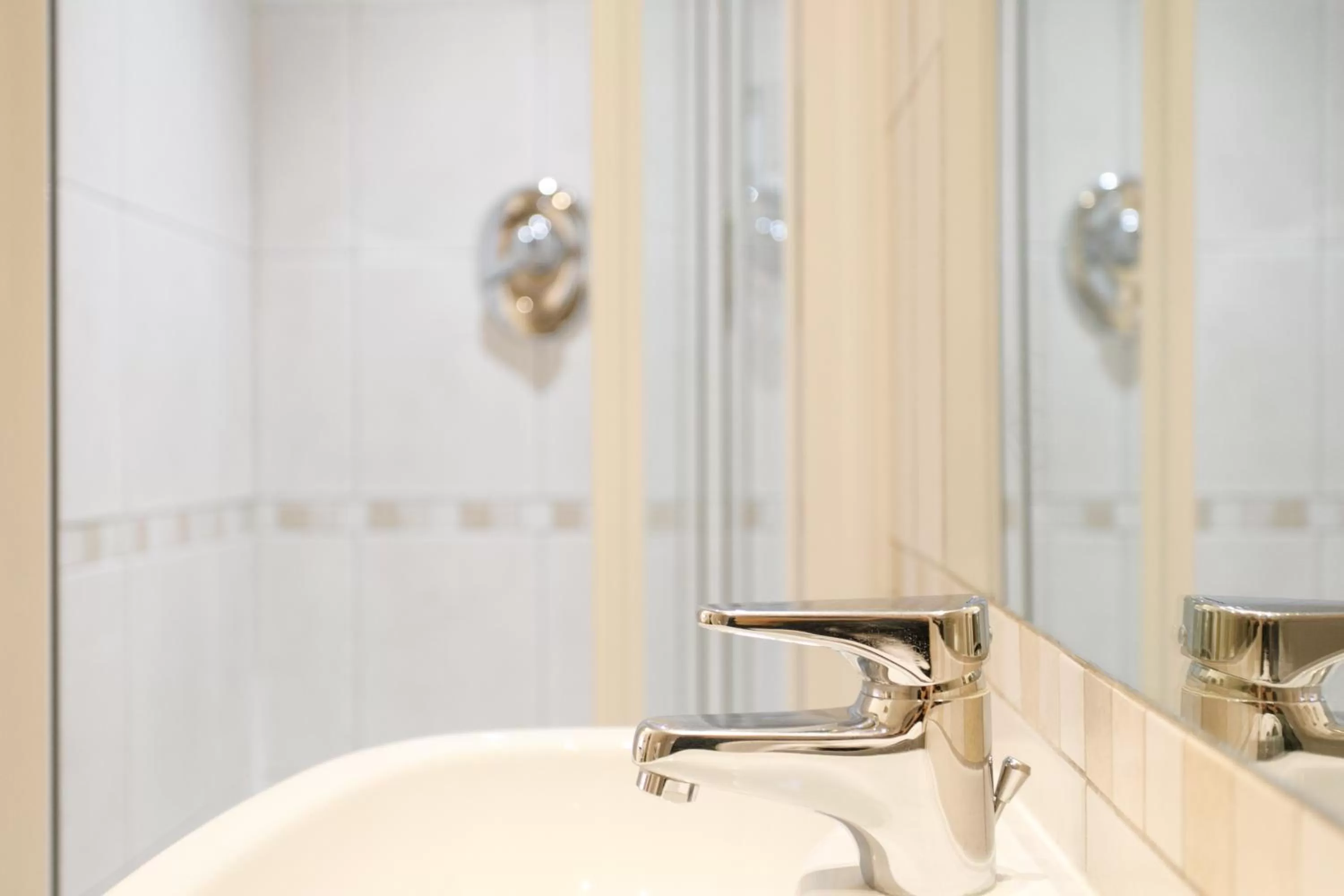 Bathroom in Jesmond Hotel