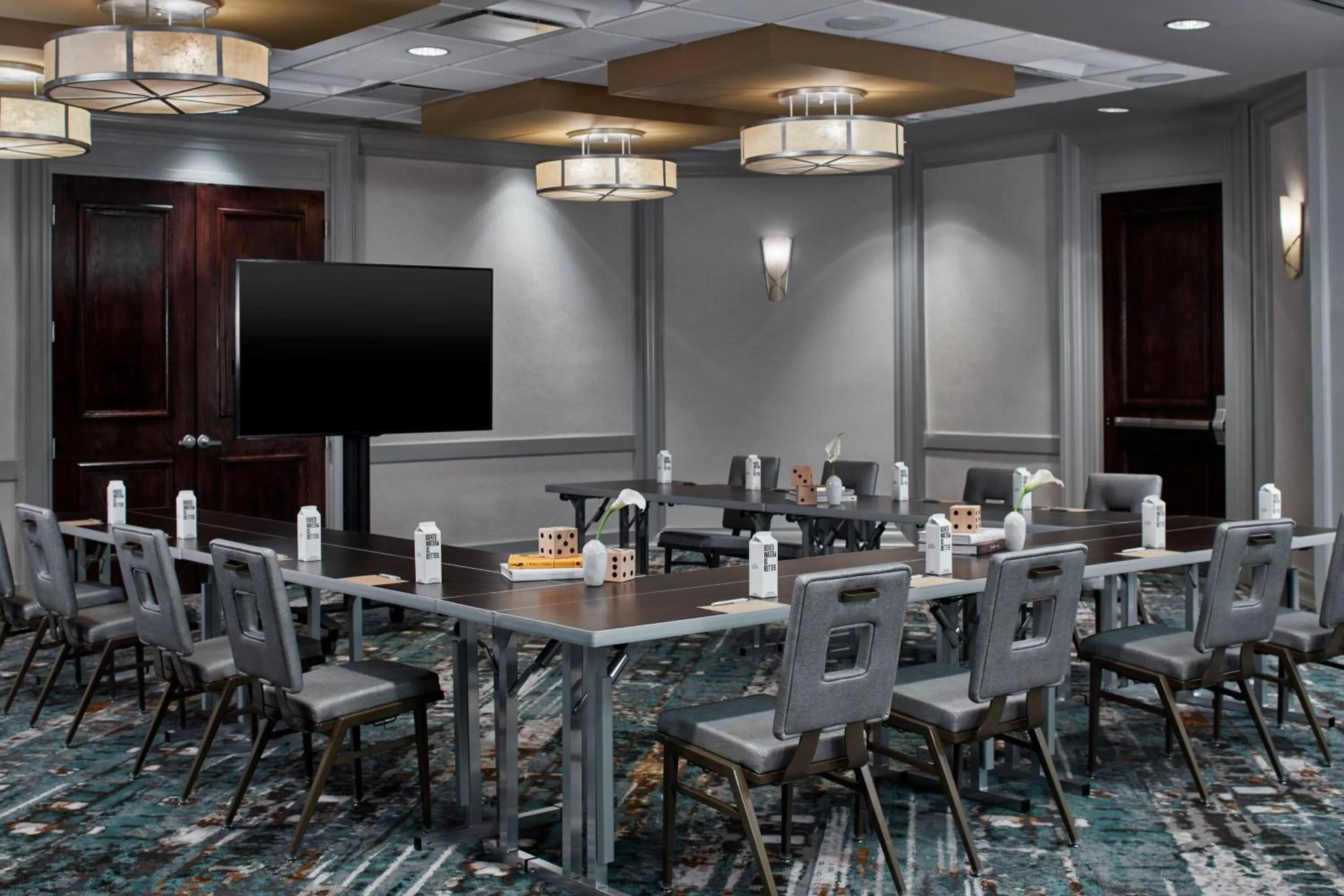 Meeting/conference room in Renaissance Mobile Riverview Plaza Hotel