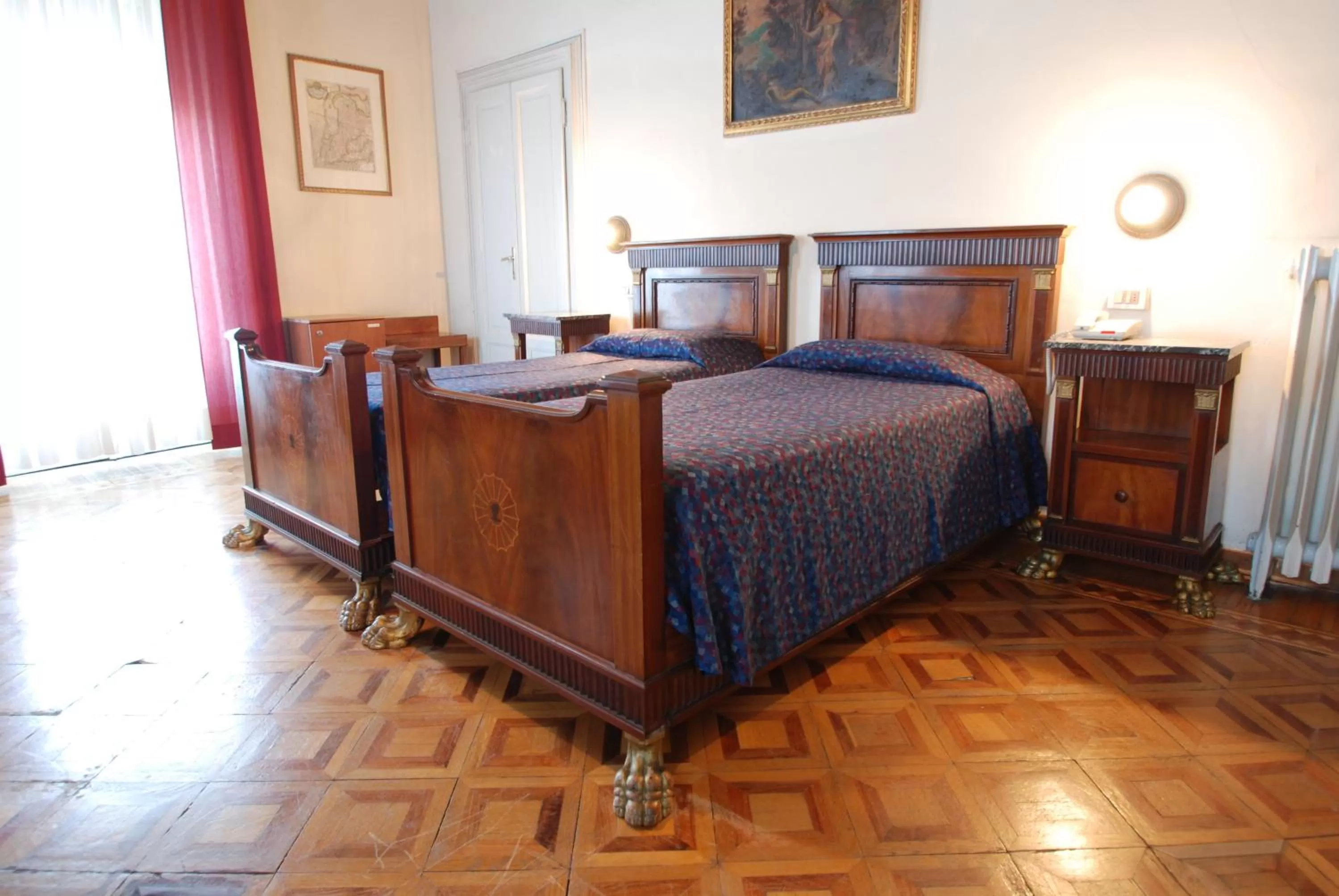 Decorative detail, Bed in Hotel Palace Bologna Centro