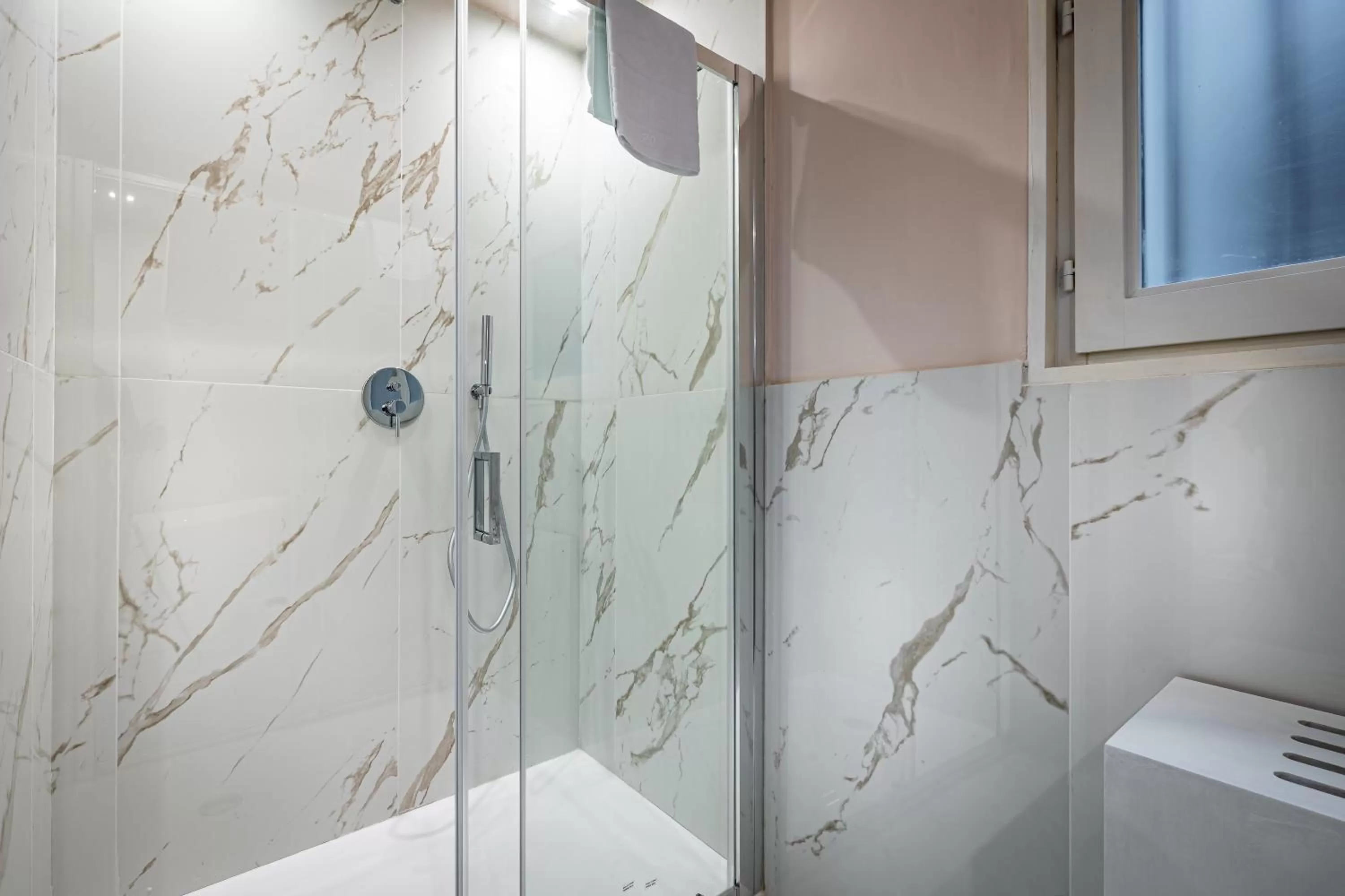 Shower in Hotel La Scaletta al Ponte Vecchio