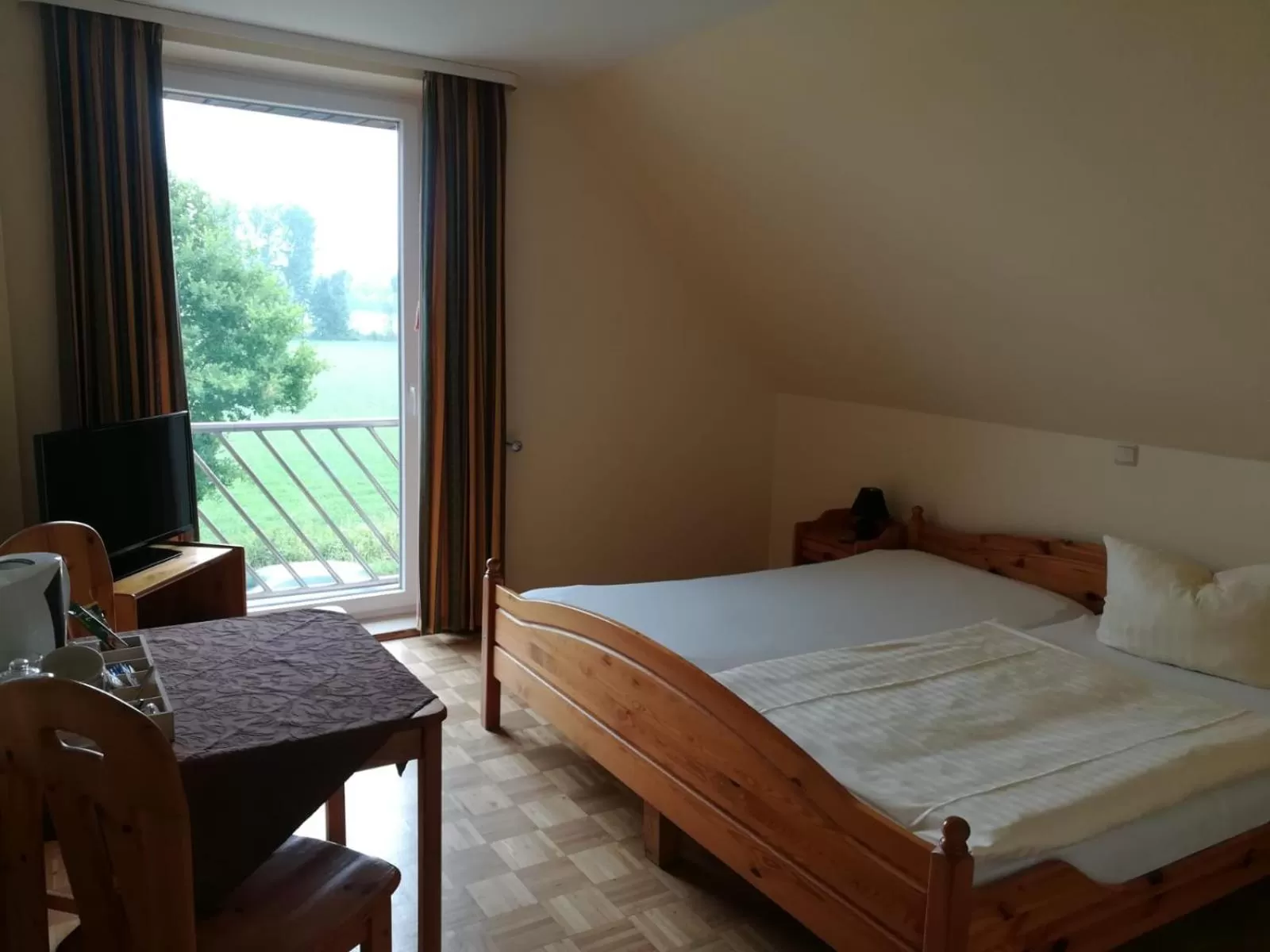 Bed in Gästehaus Grunewald Bed & Breakfast