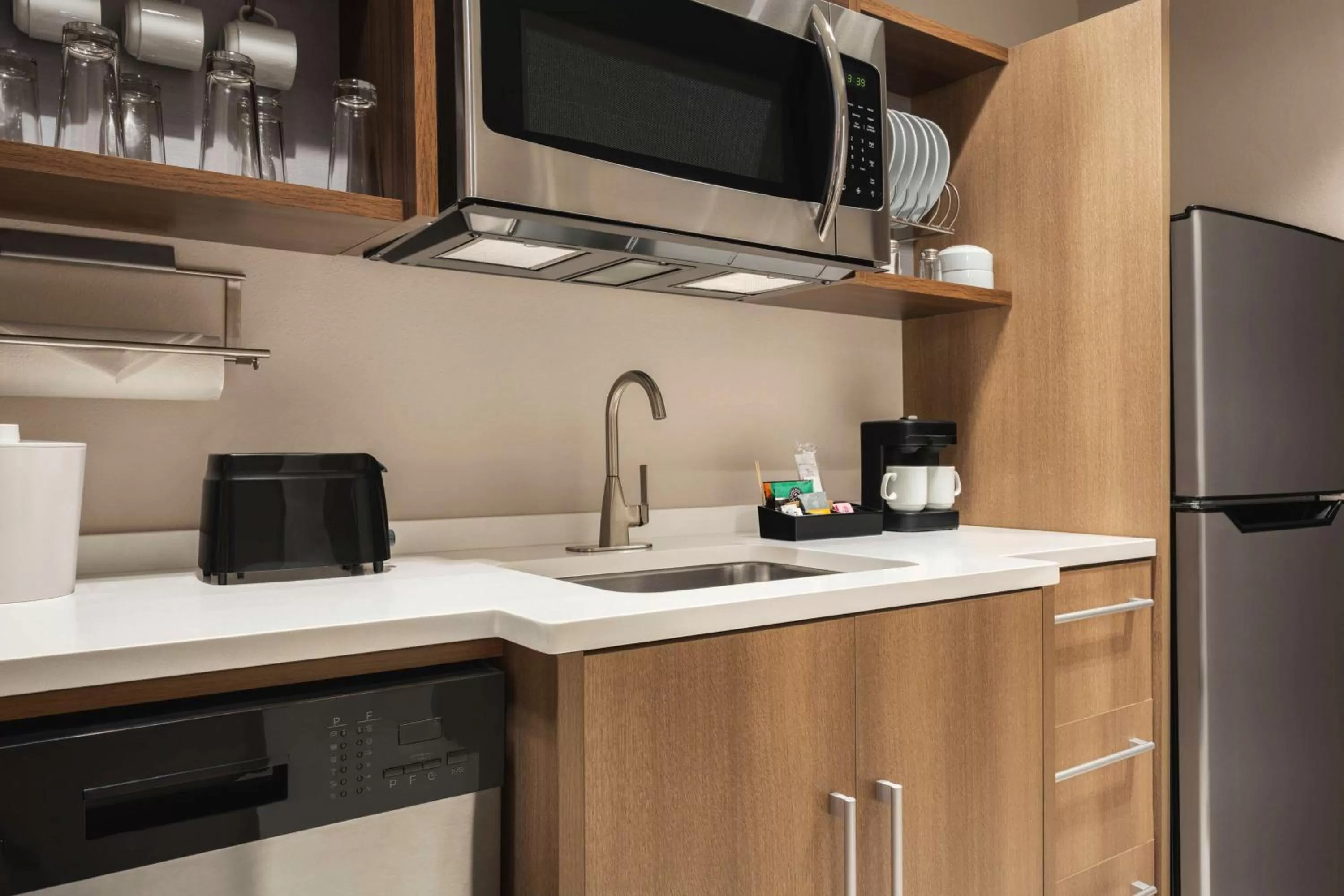 Kitchen or kitchenette in Home2 Suites By Hilton Colorado Springs I-25 Central