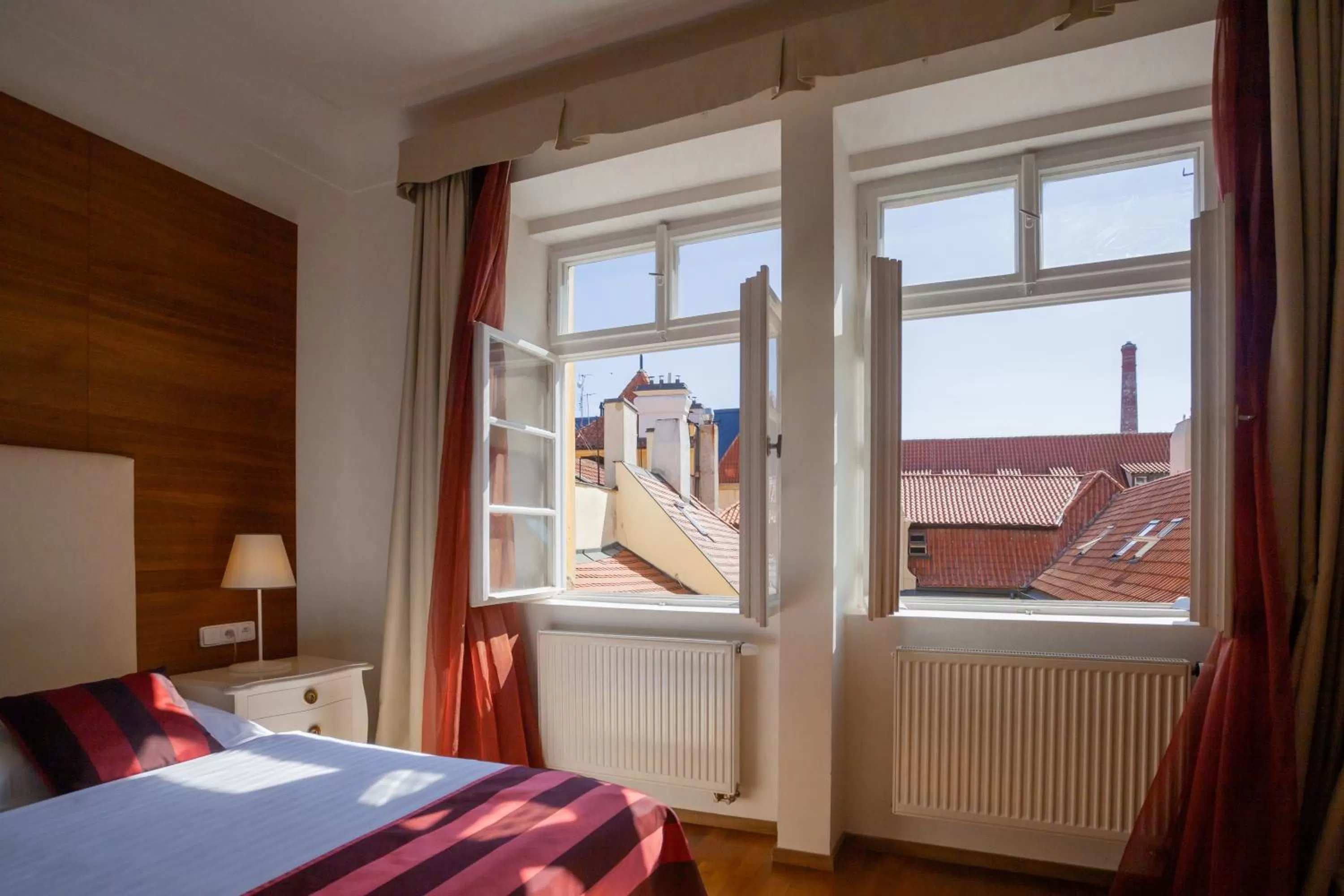 Bedroom, Bed in Little King Hotel U Malvaze