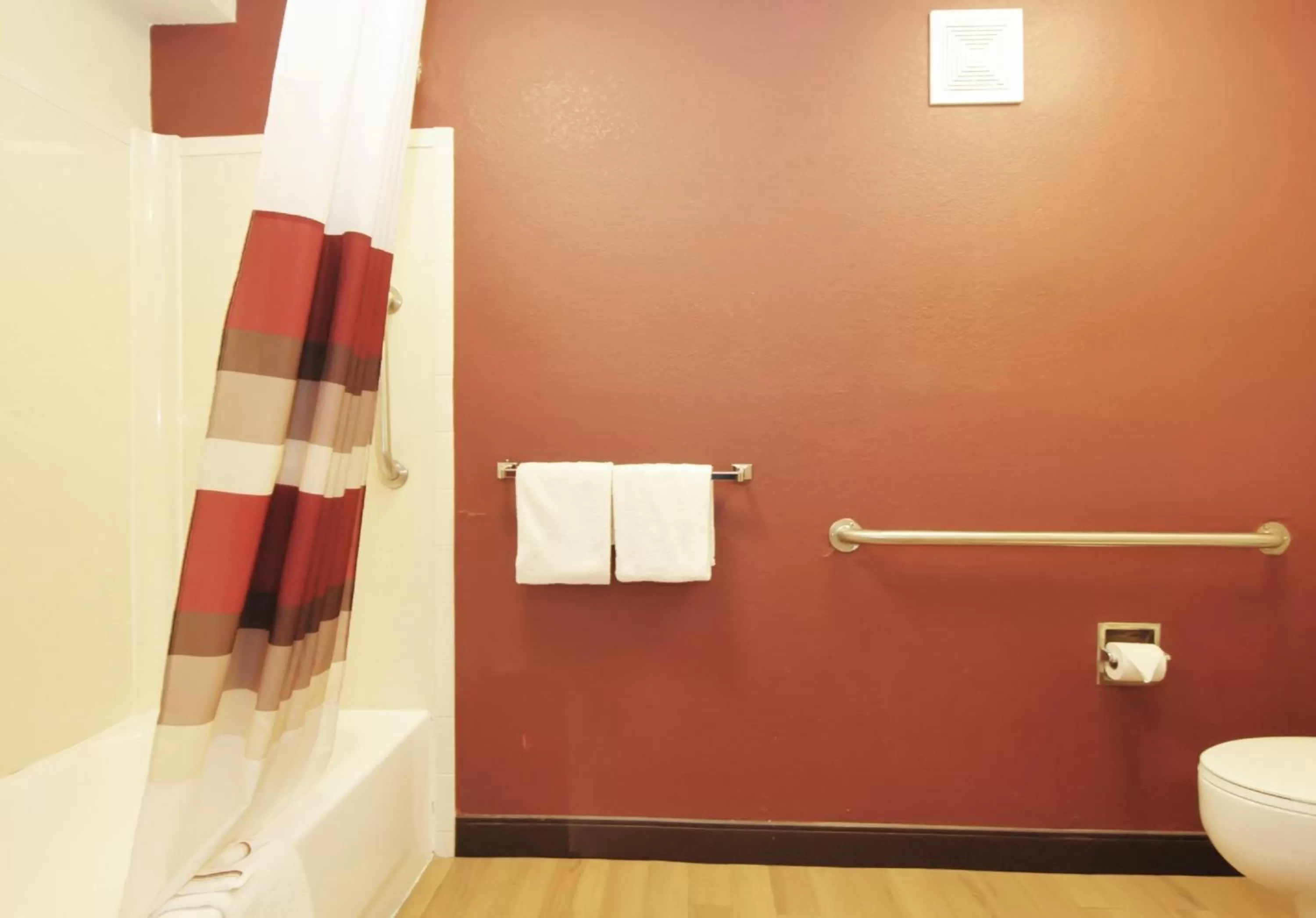 Bathroom in Red Roof PLUS Chicago - Hoffman Estates