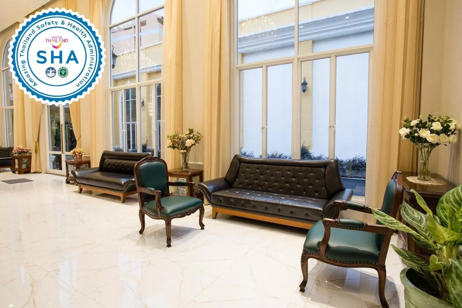 Seating area in S Bangkok Hotel, Navamin