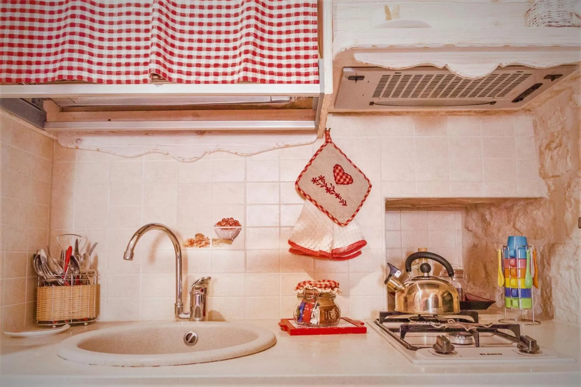 Kitchen or kitchenette in Trulli Donna Isabella