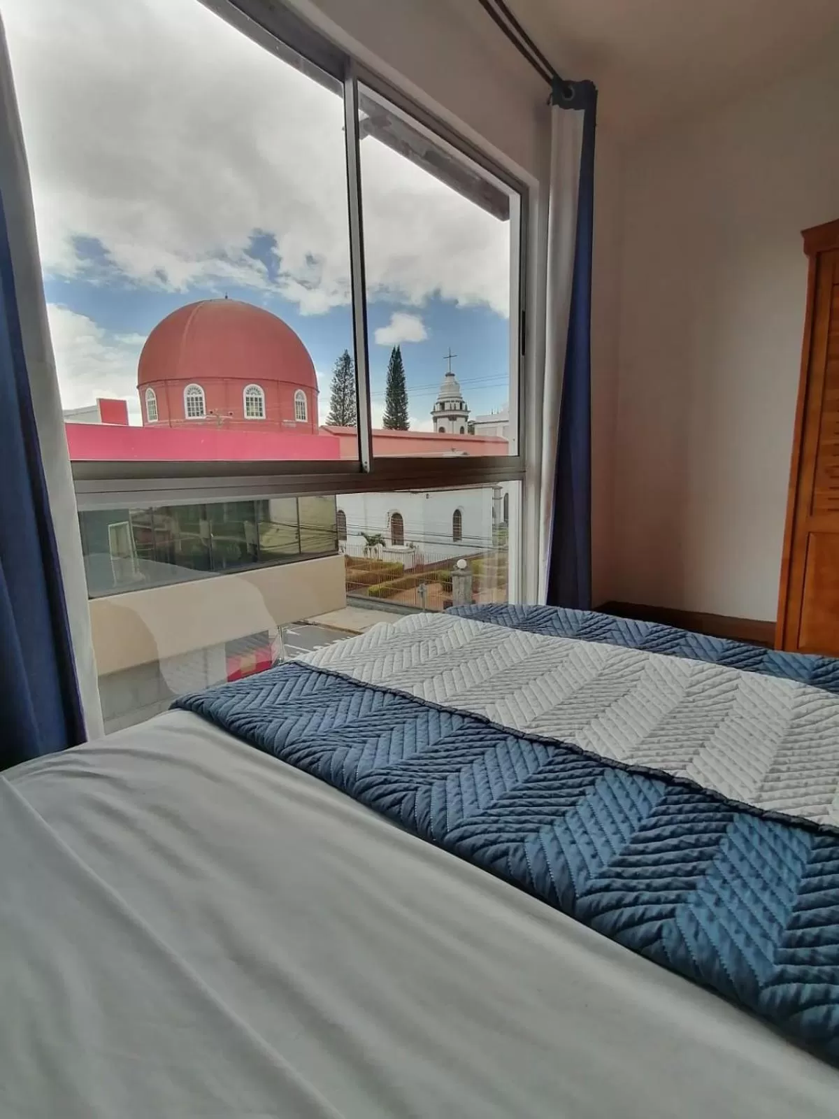 Restaurant/places to eat, Bed in Park View Hotel & Restaurant