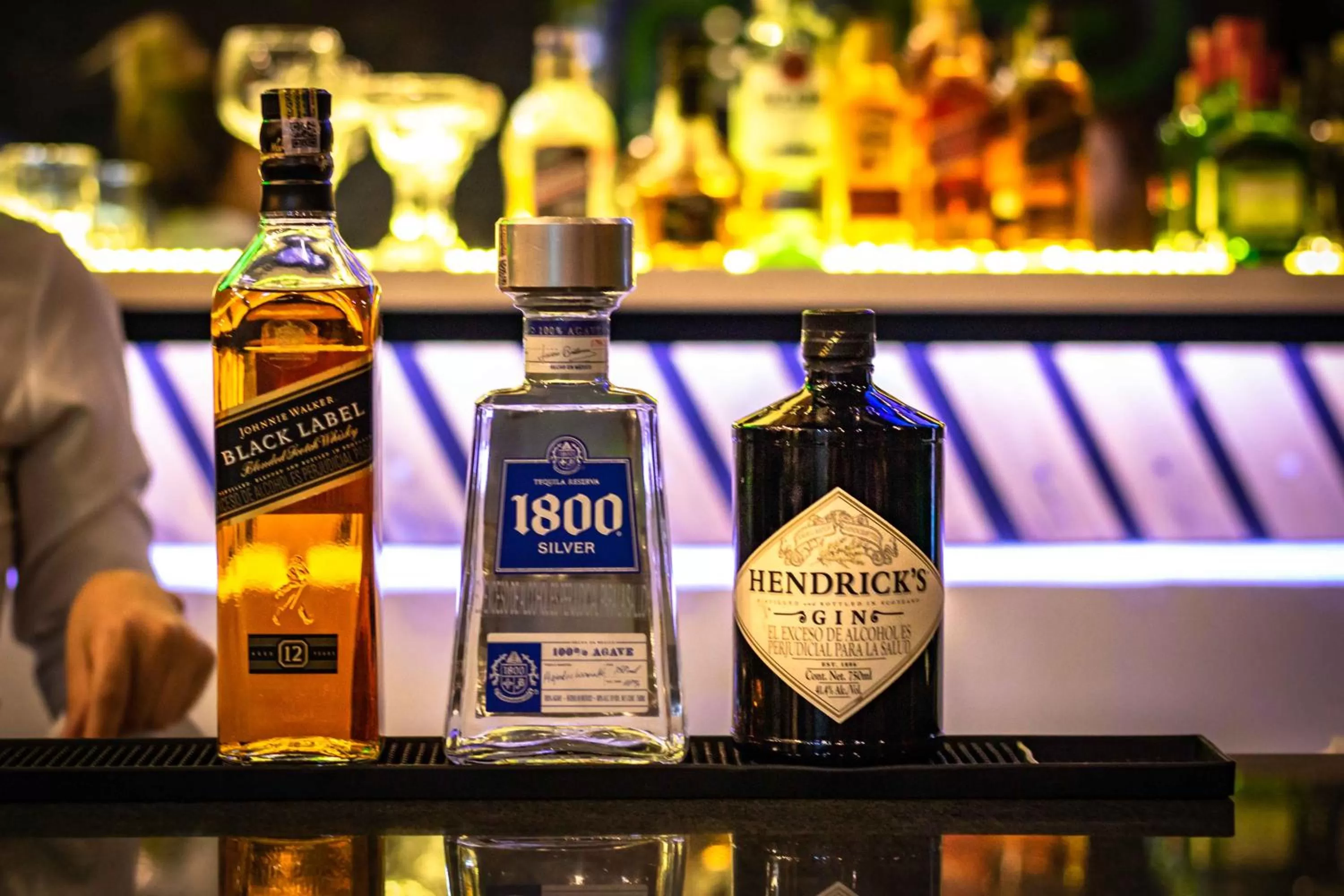 Alcoholic drinks in Lleras Green Hotel