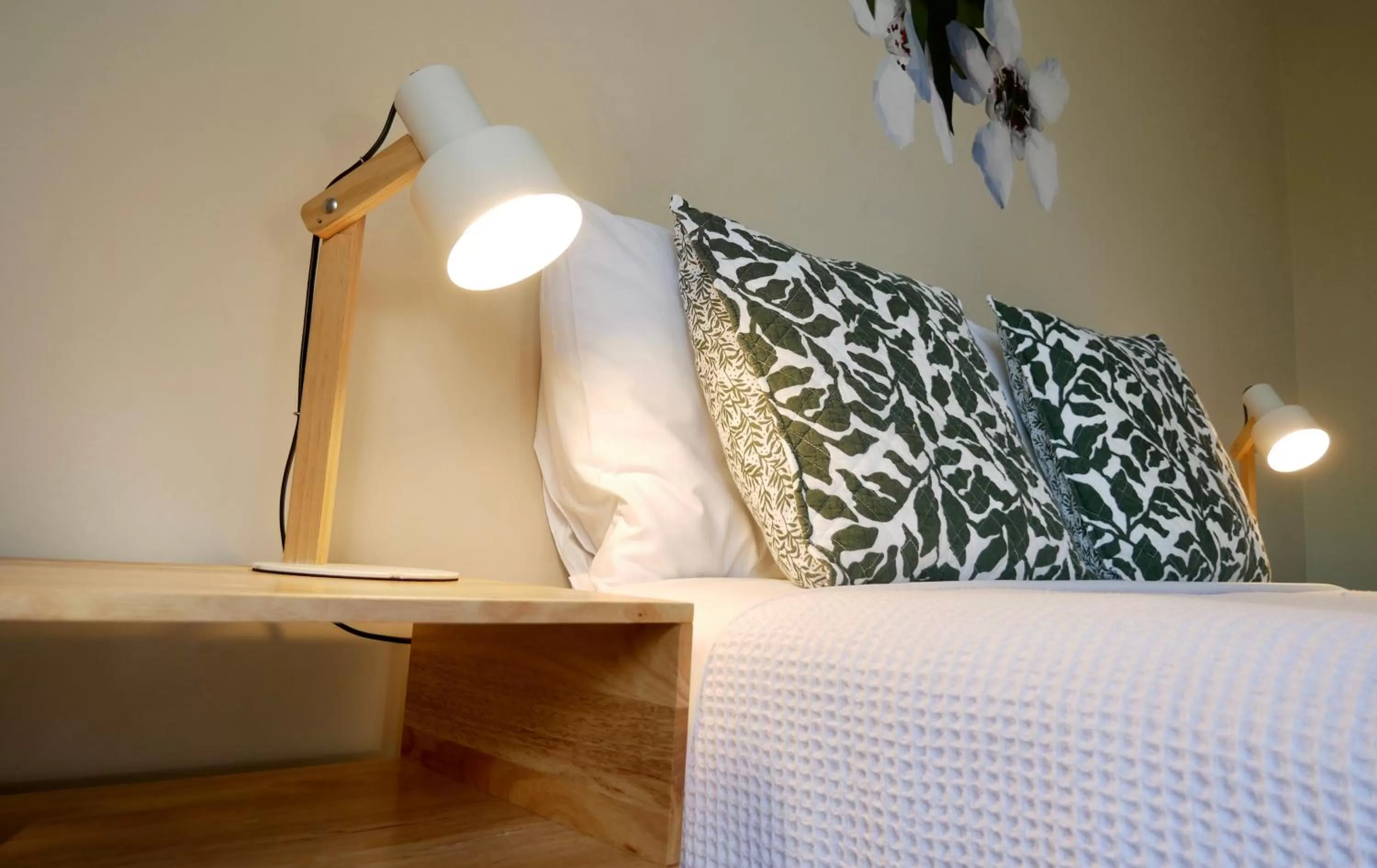 Decorative detail, Bed in Alpine Lake Motel