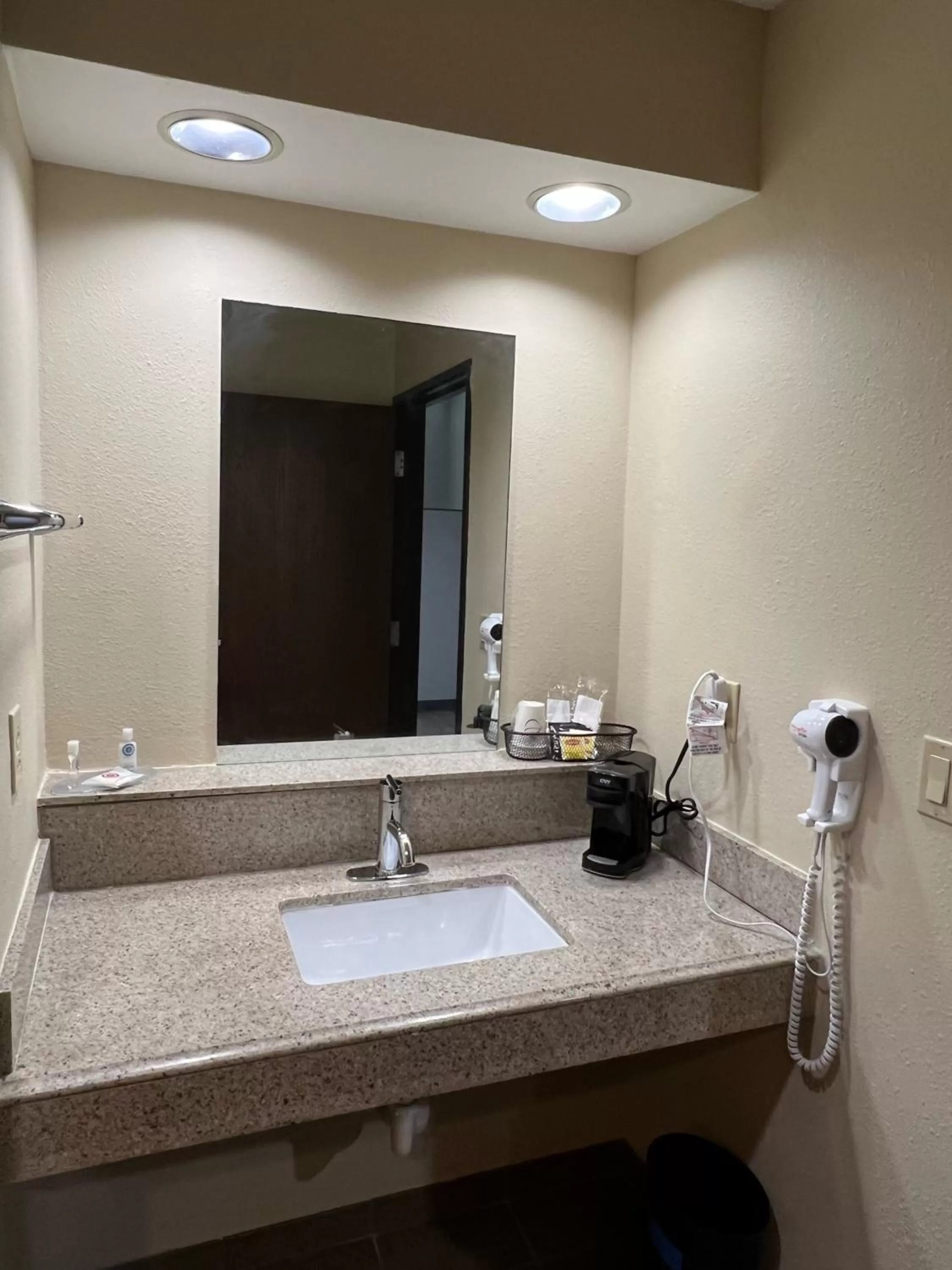 Photo of the whole room in HomeTowne Studios & Suites by Red Roof Washington