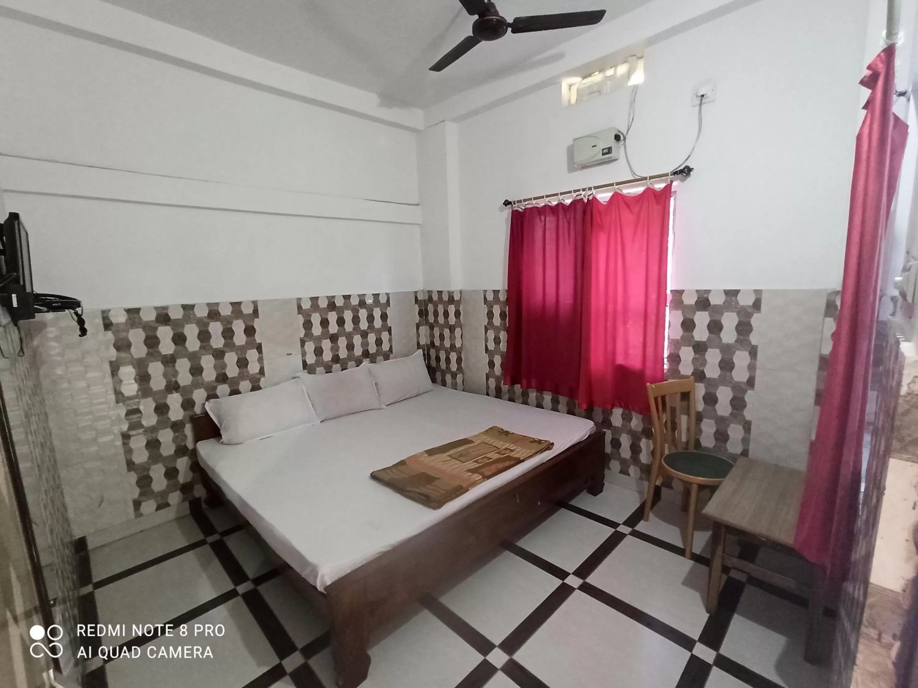 Bedroom in Hotel Vijay