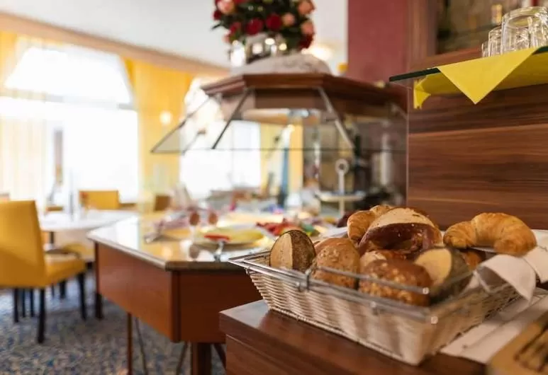 Breakfast in Central Boutique Hotel