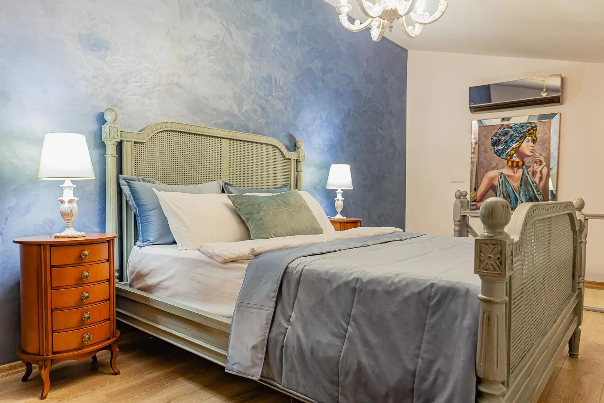 Photo of the whole room in Lord Morgan & Exclusive Design Nişantaşı