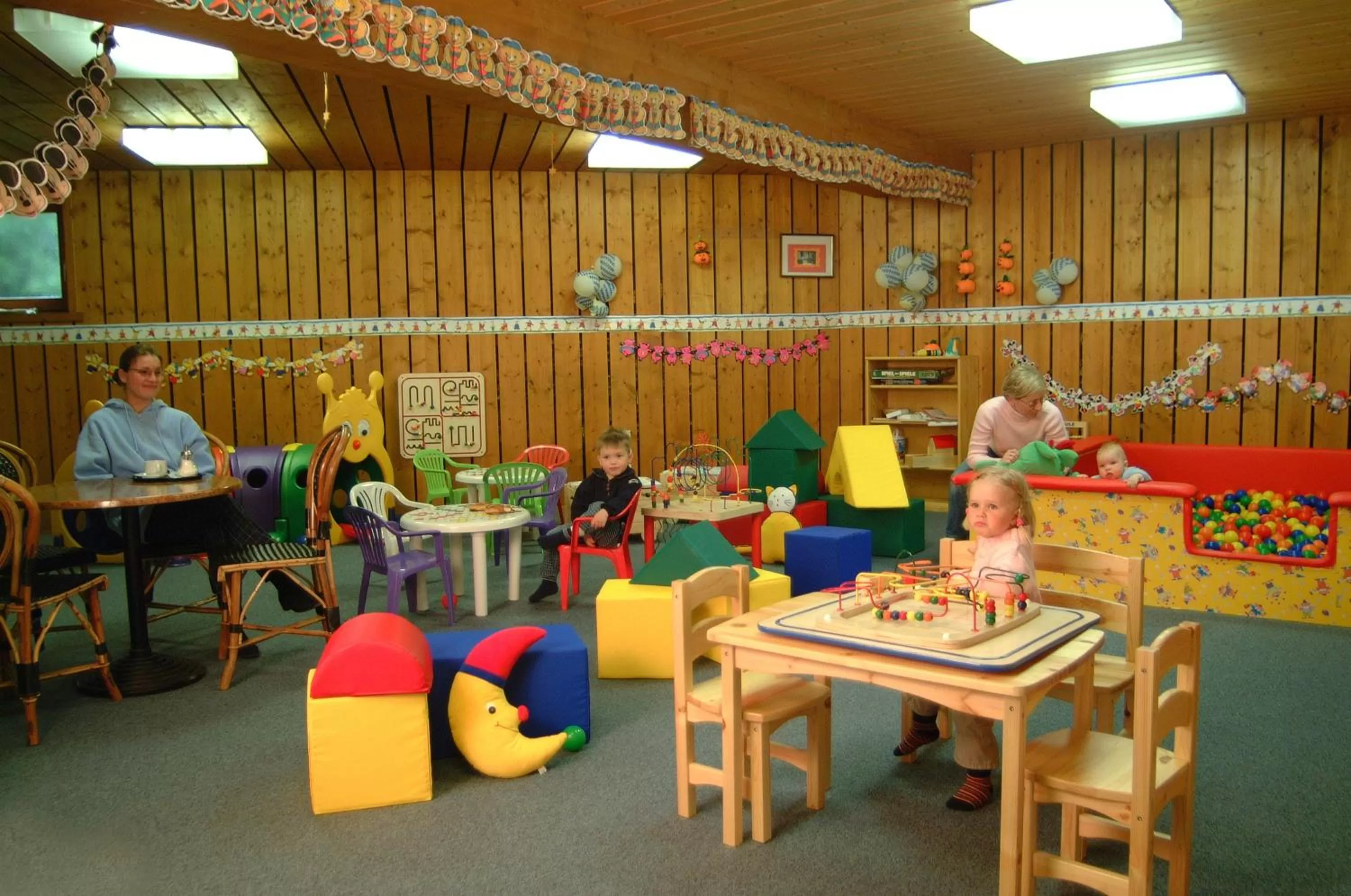Children play ground in Parkhotel Sonnenhof