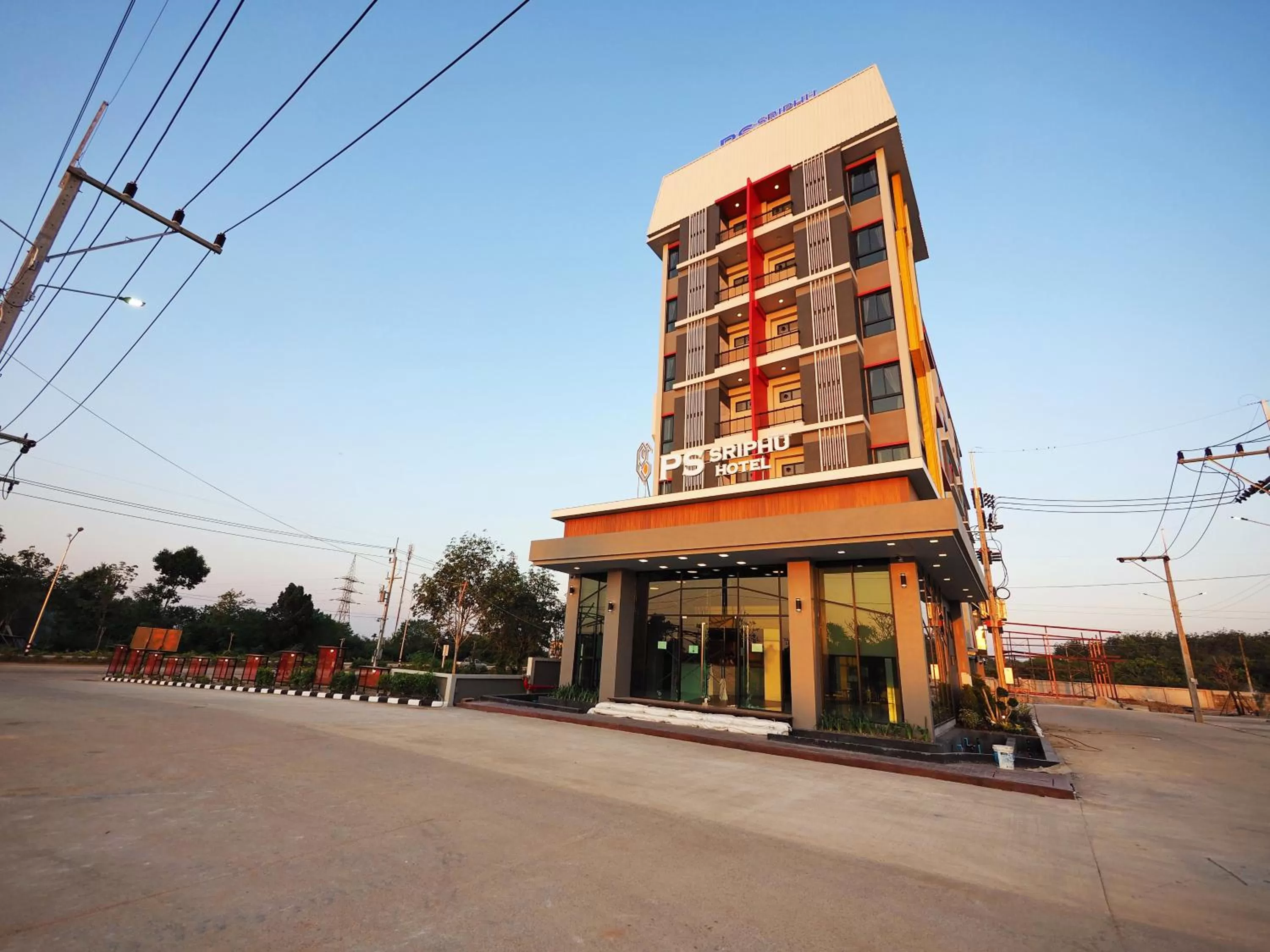 Property building in Ps Sriphu Hotel
