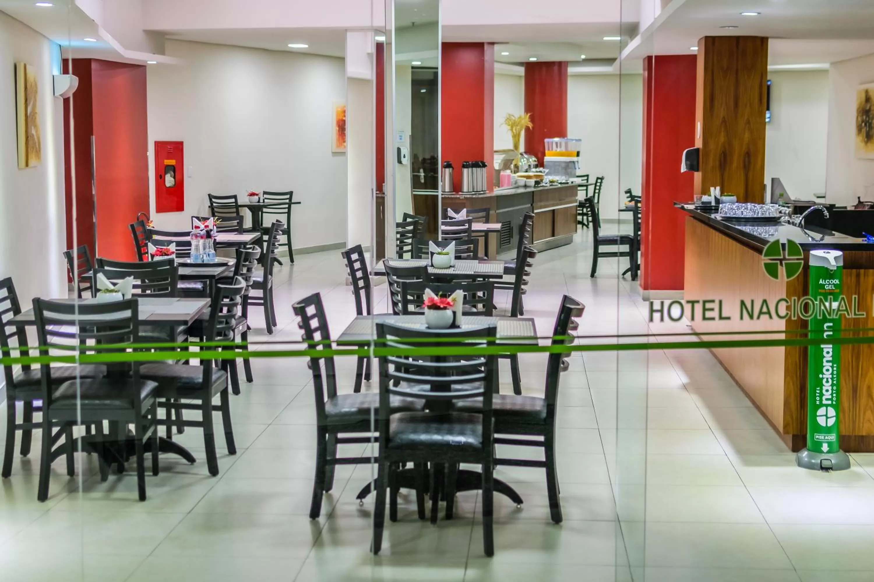 Restaurant/places to eat in Hotel Nacional Inn Porto Alegre - by Nacional Inn - Próximo à Arena do Grêmio, Parque Harmonia e Réveillon na Orla do Guaíba