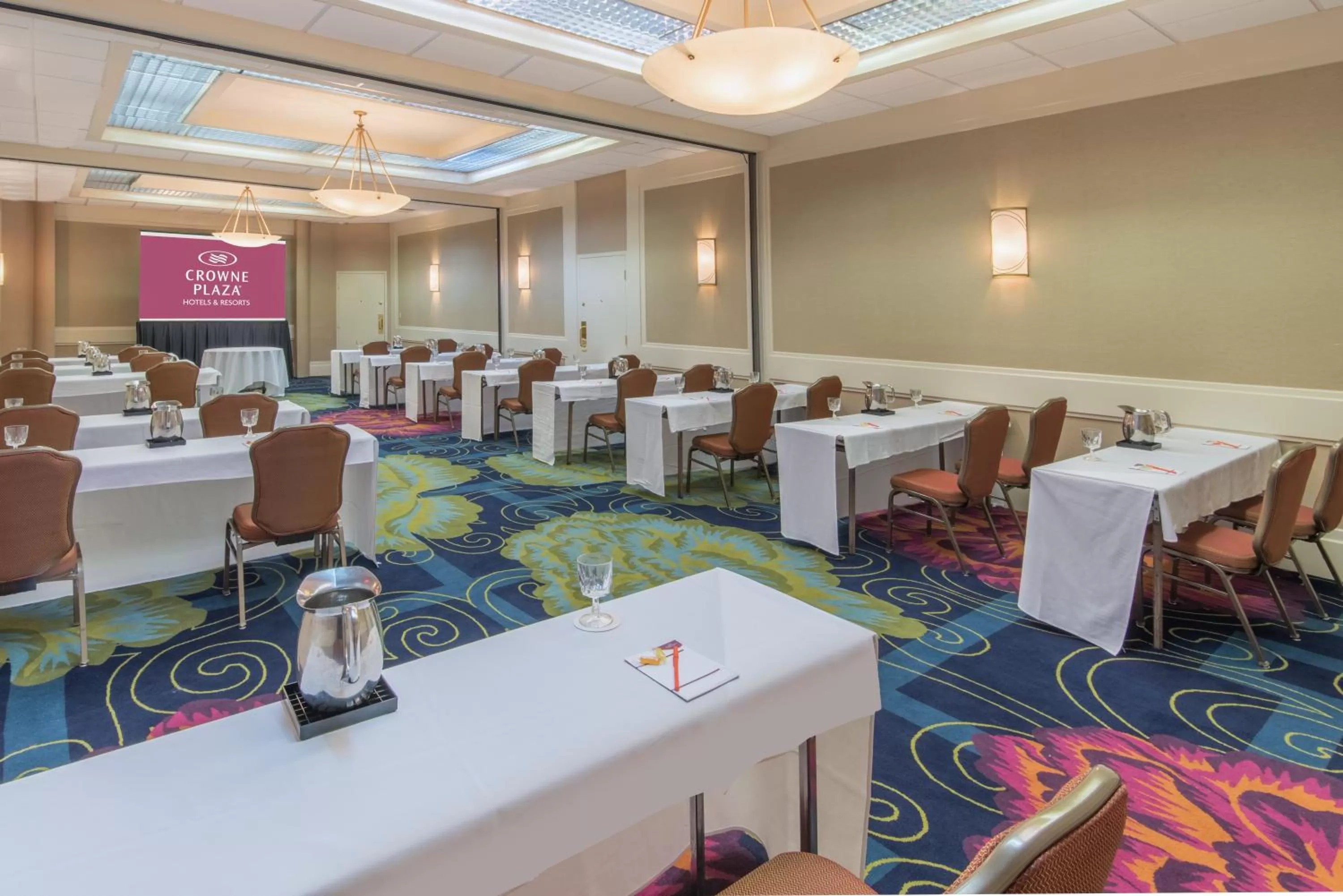 Crowne Plaza Virginia Beach Town Center by IHG