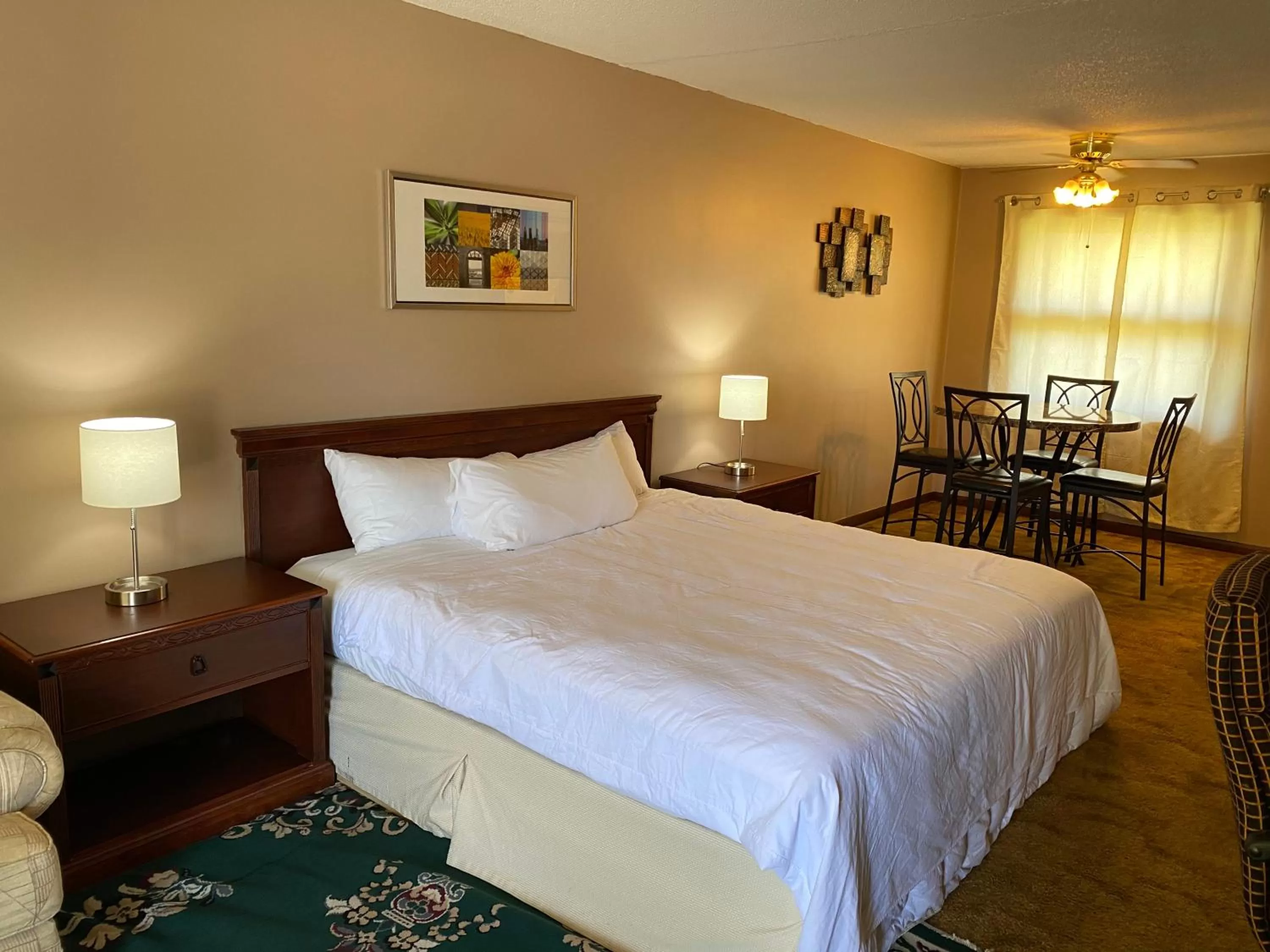 Bed in Diamond Motel - Abilene