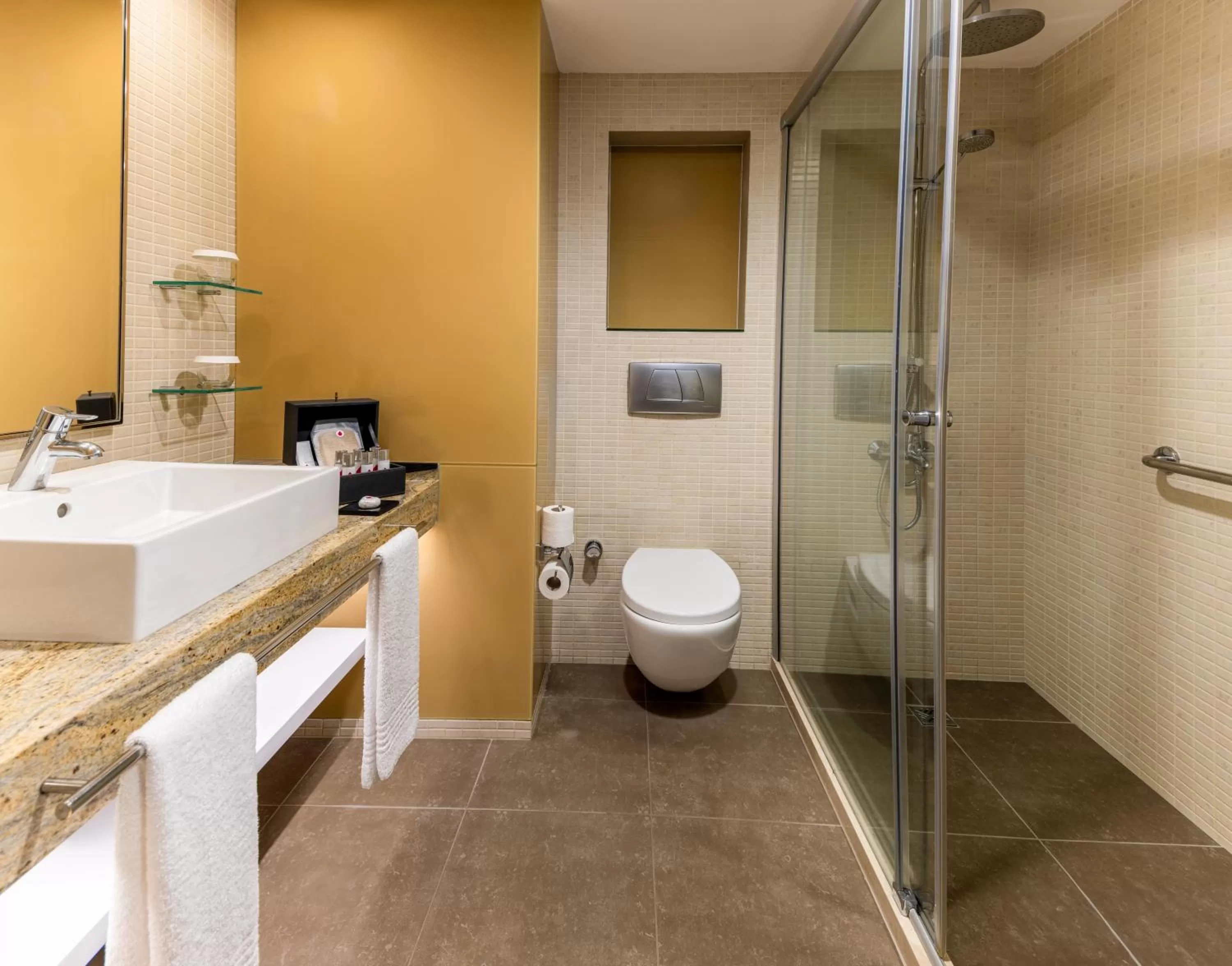 Shower in Arum Barut Collection - Ultra All Inclusive