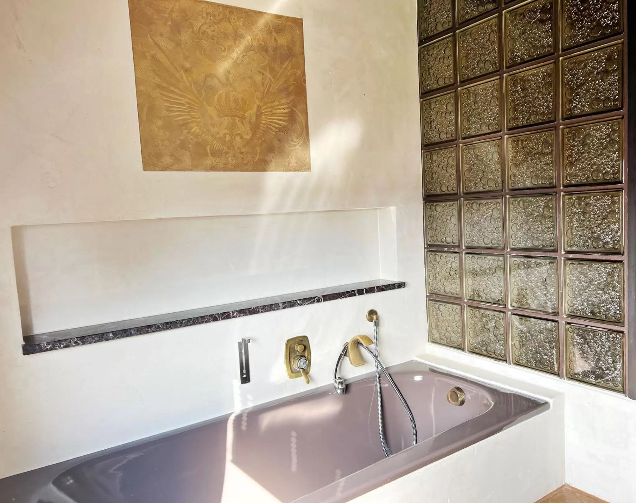 Bathroom in Hotel Hellers Twenty Four I -24h-Check-In-