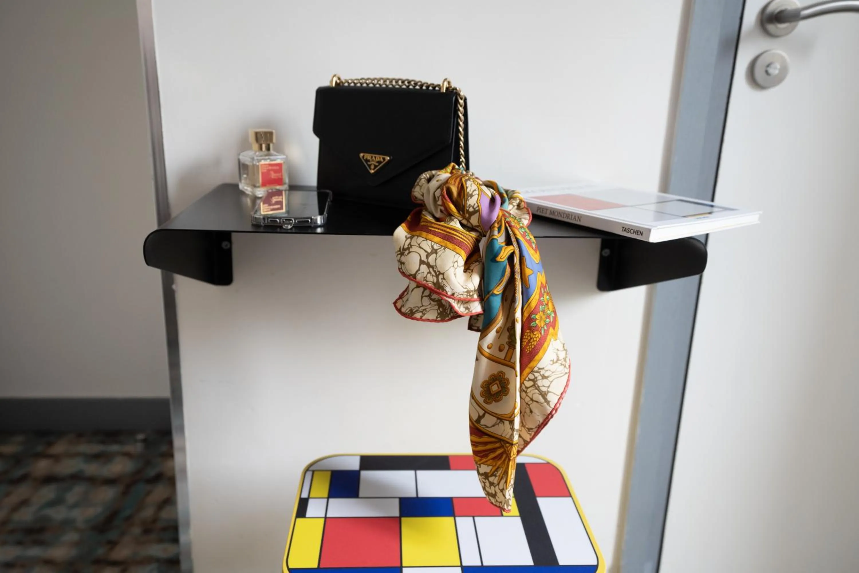 Seating area in Hôtel Du Mont Dore Batignolles