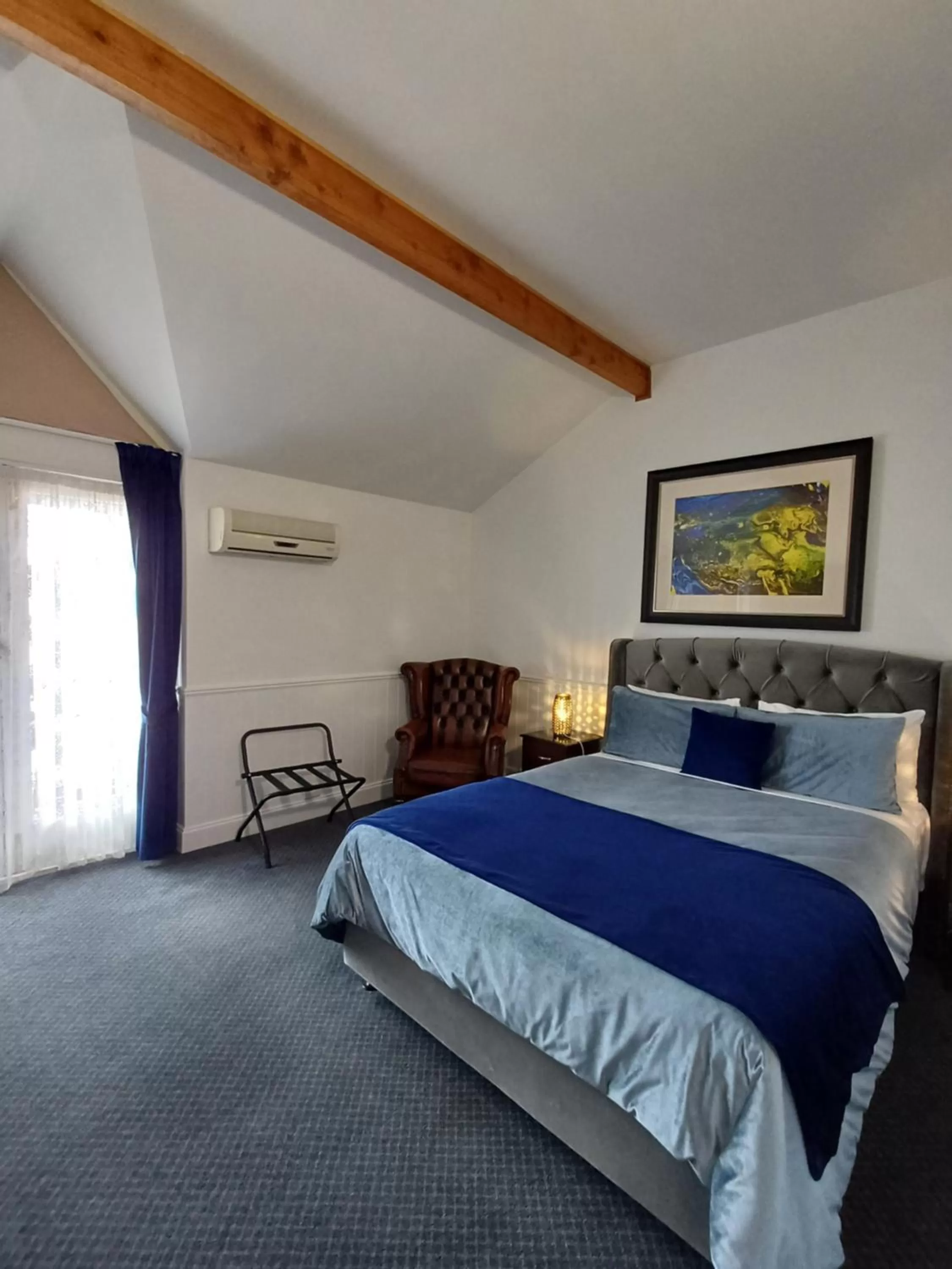 Bedroom, Bed in Art Hotel on York