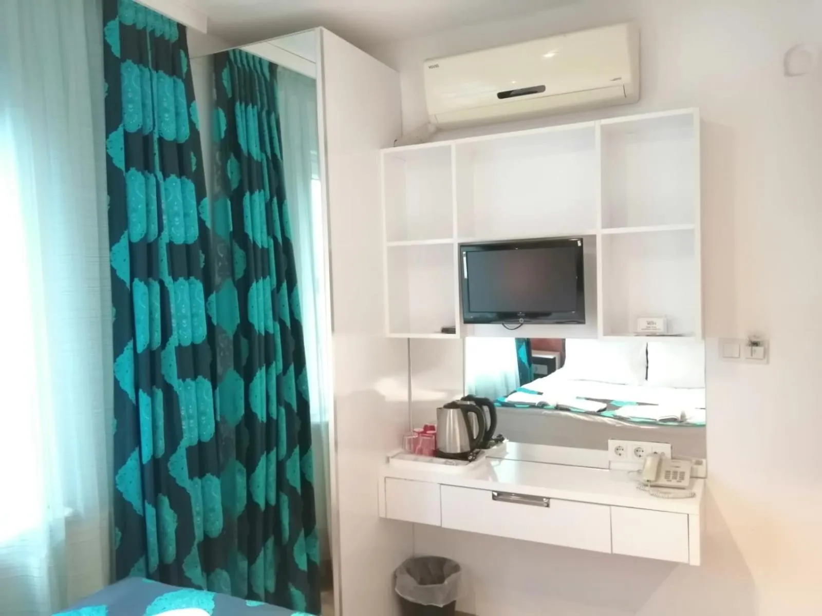 TV and multimedia in Minel Hotel