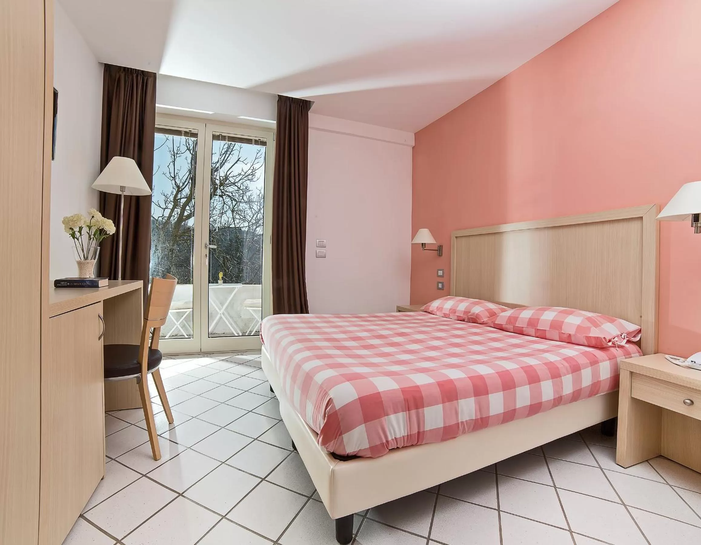 Bedroom, Bed in De Maria House