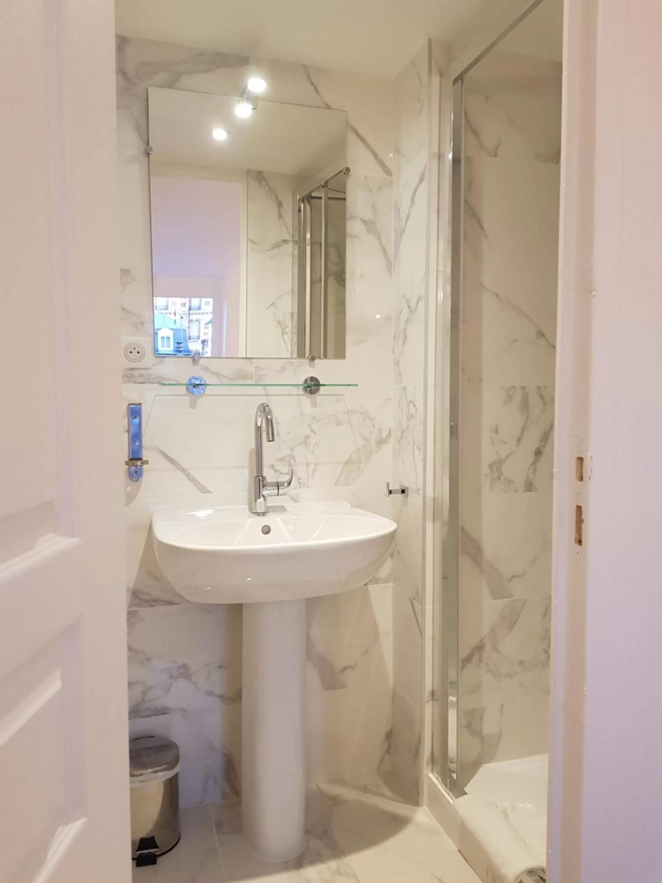 Bathroom in Les Cabines