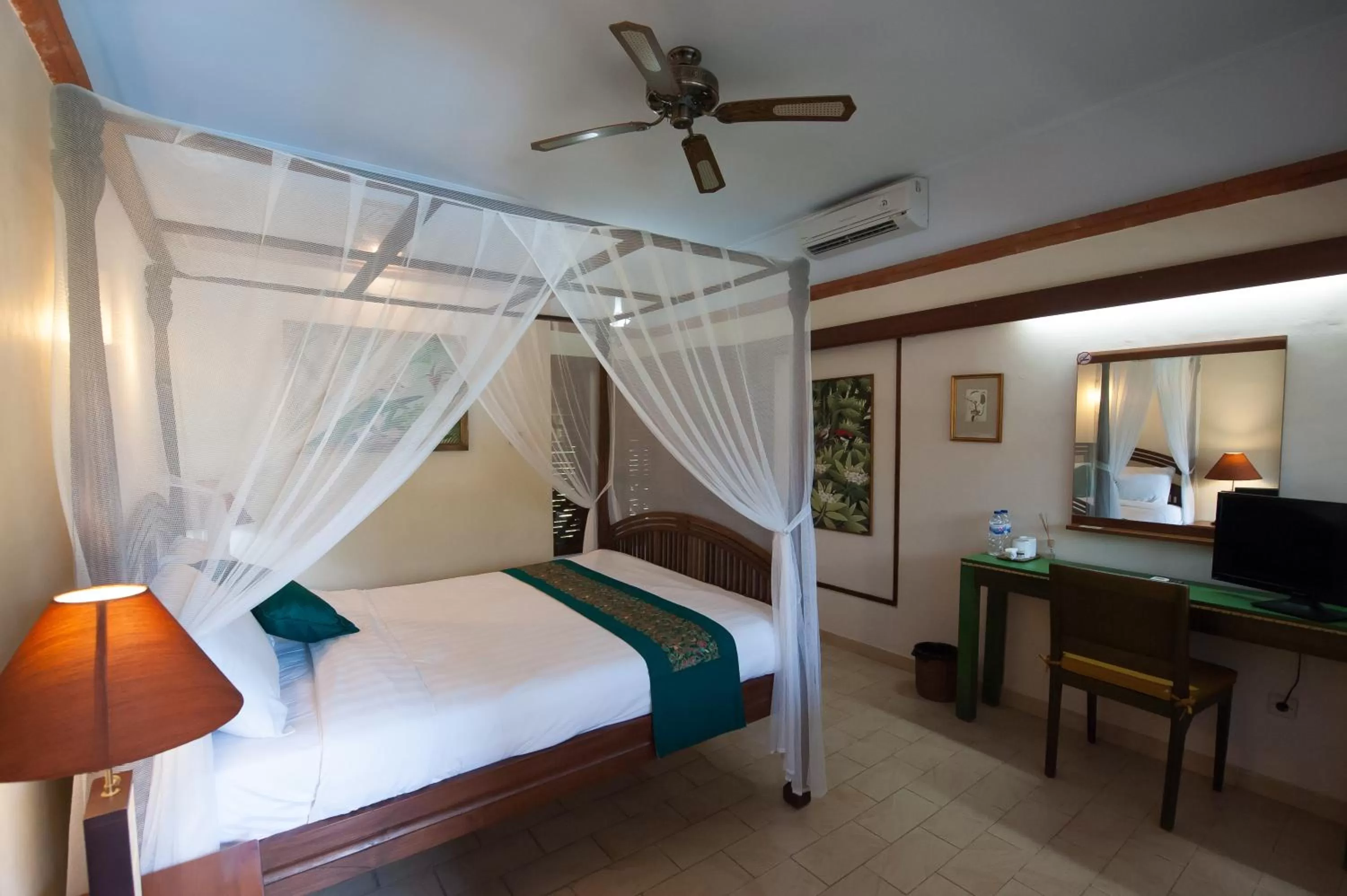 Photo of the whole room, Bed in Pondok Agung Bed & Breakfast