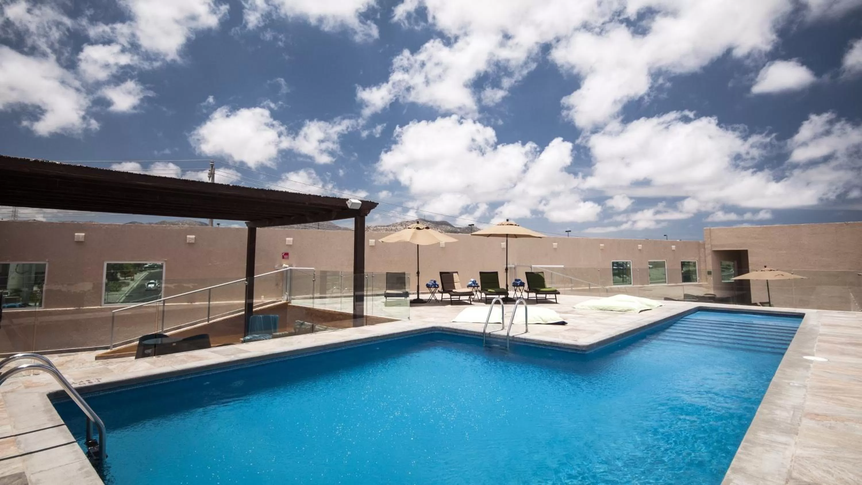 Swimming pool in Holiday Inn Express Cabo San Lucas by IHG