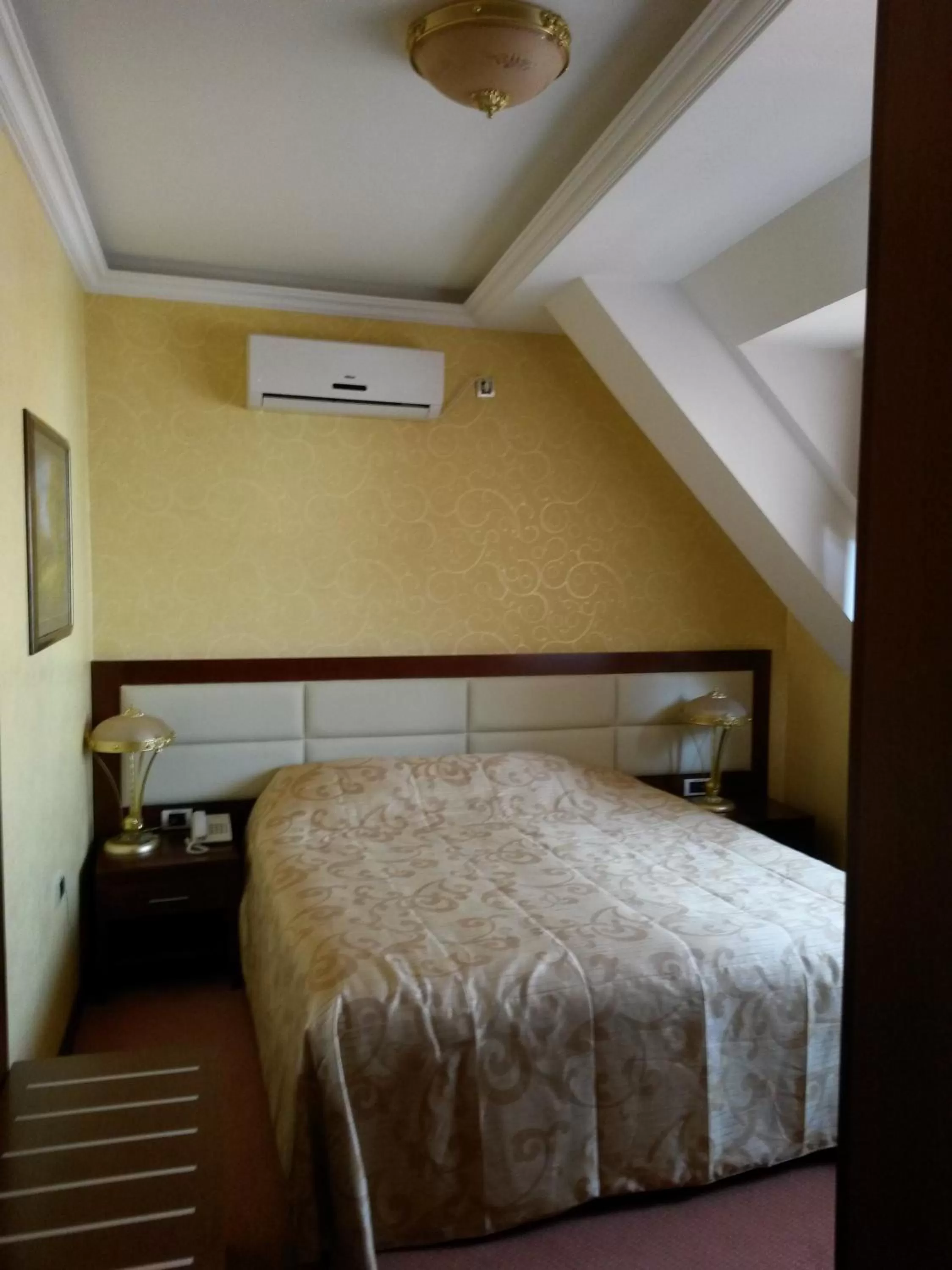 Bed in Hotel Sucevic Garni