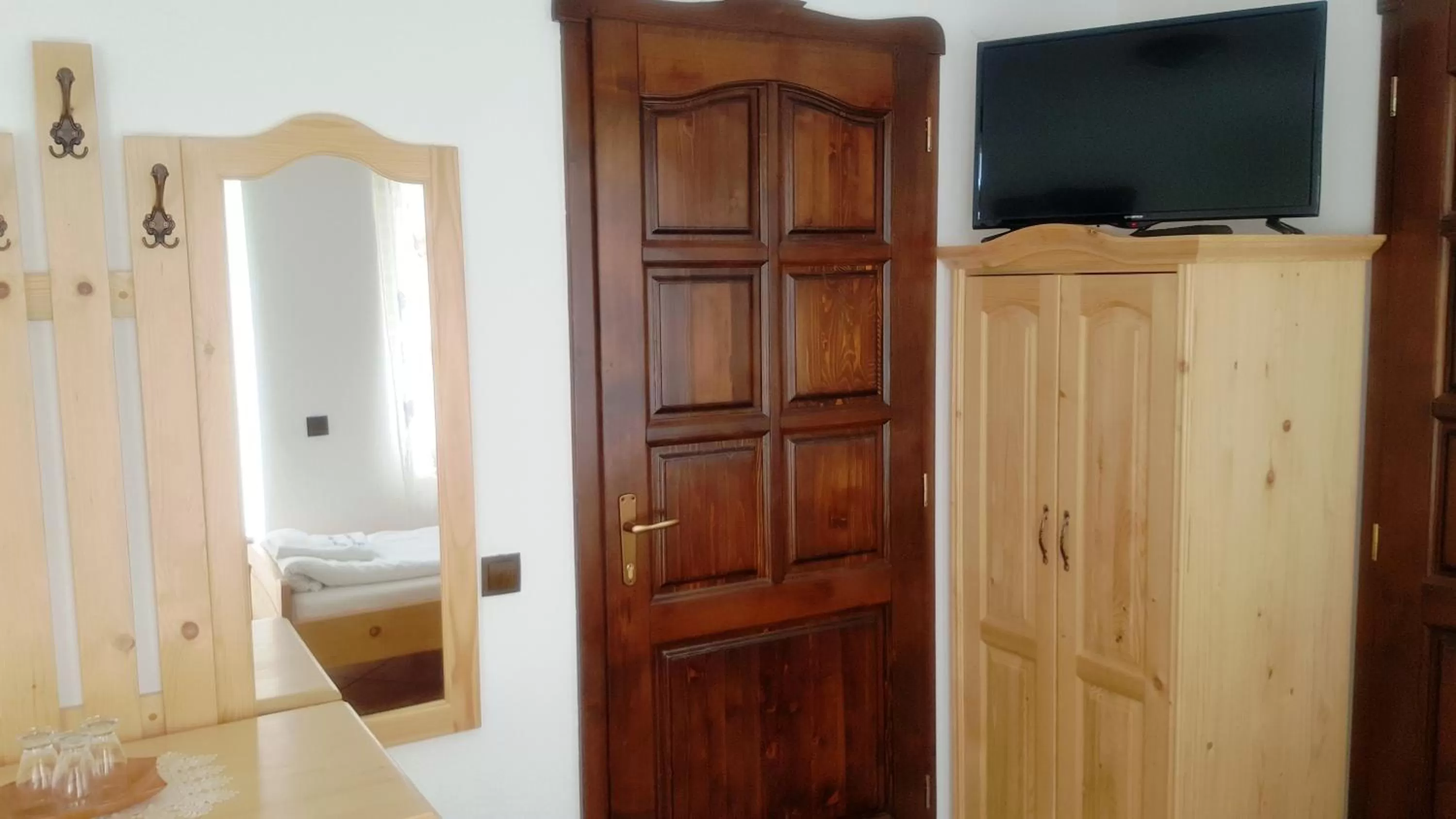 TV/Entertainment Center in Hazanéző Panzió