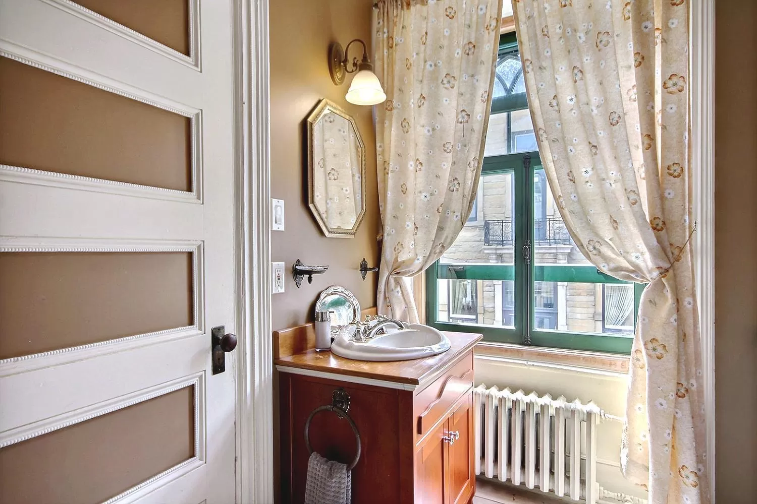 Bathroom in B&B Quebec